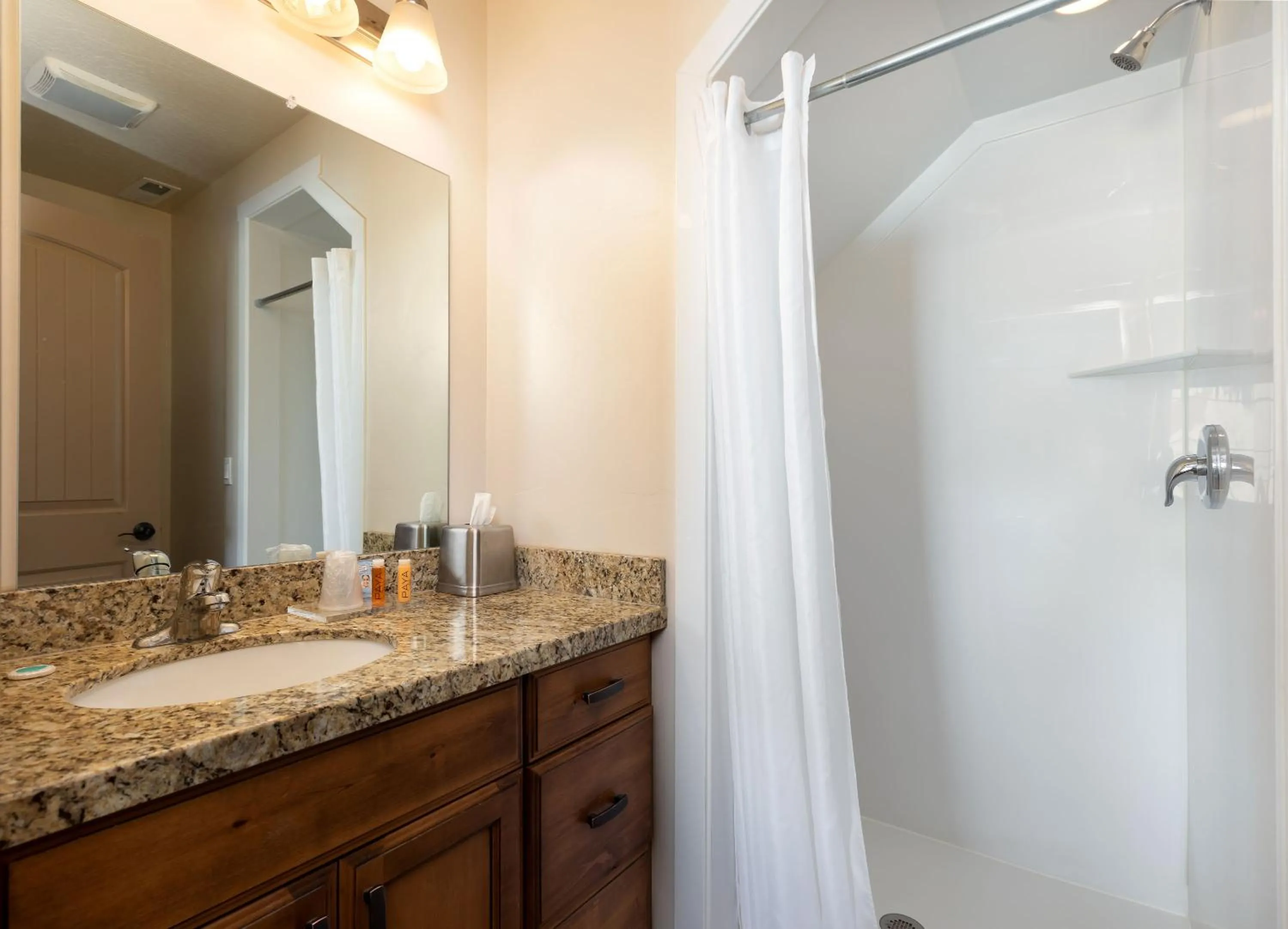 Shower in Duchesne Suites