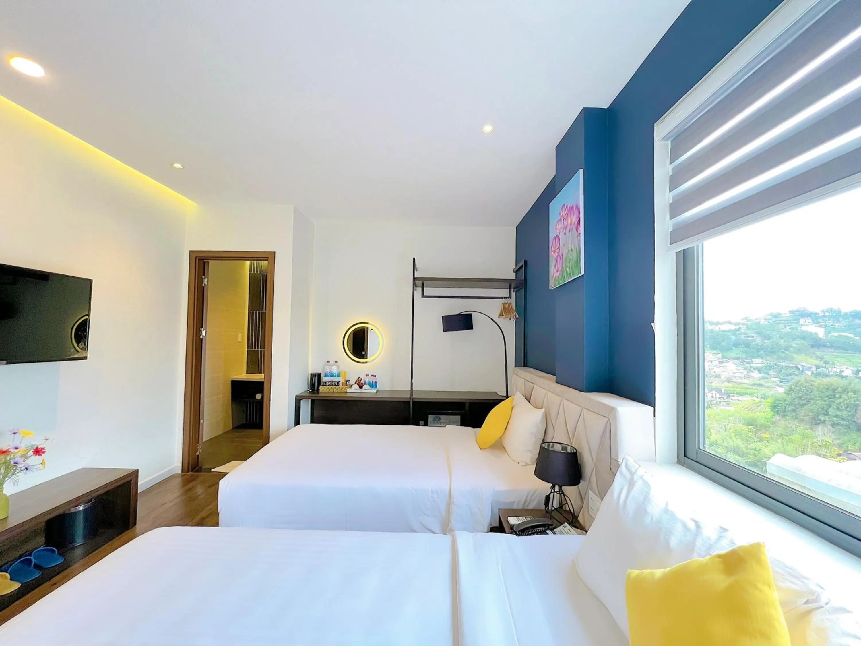 Photo of the whole room in Stillus Boutique Hotel Dalat