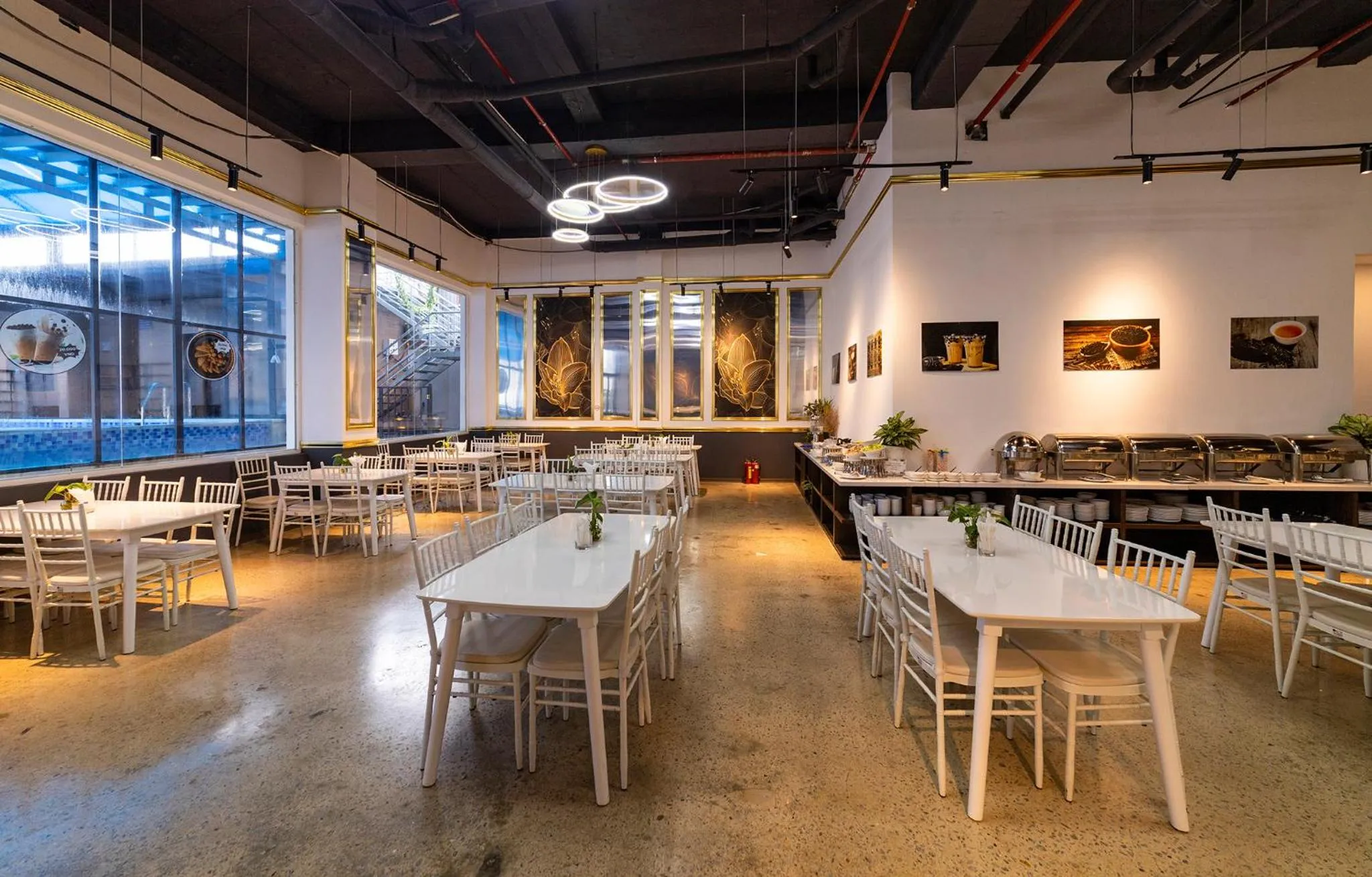 Restaurant/places to eat in Stillus Boutique Hotel Dalat