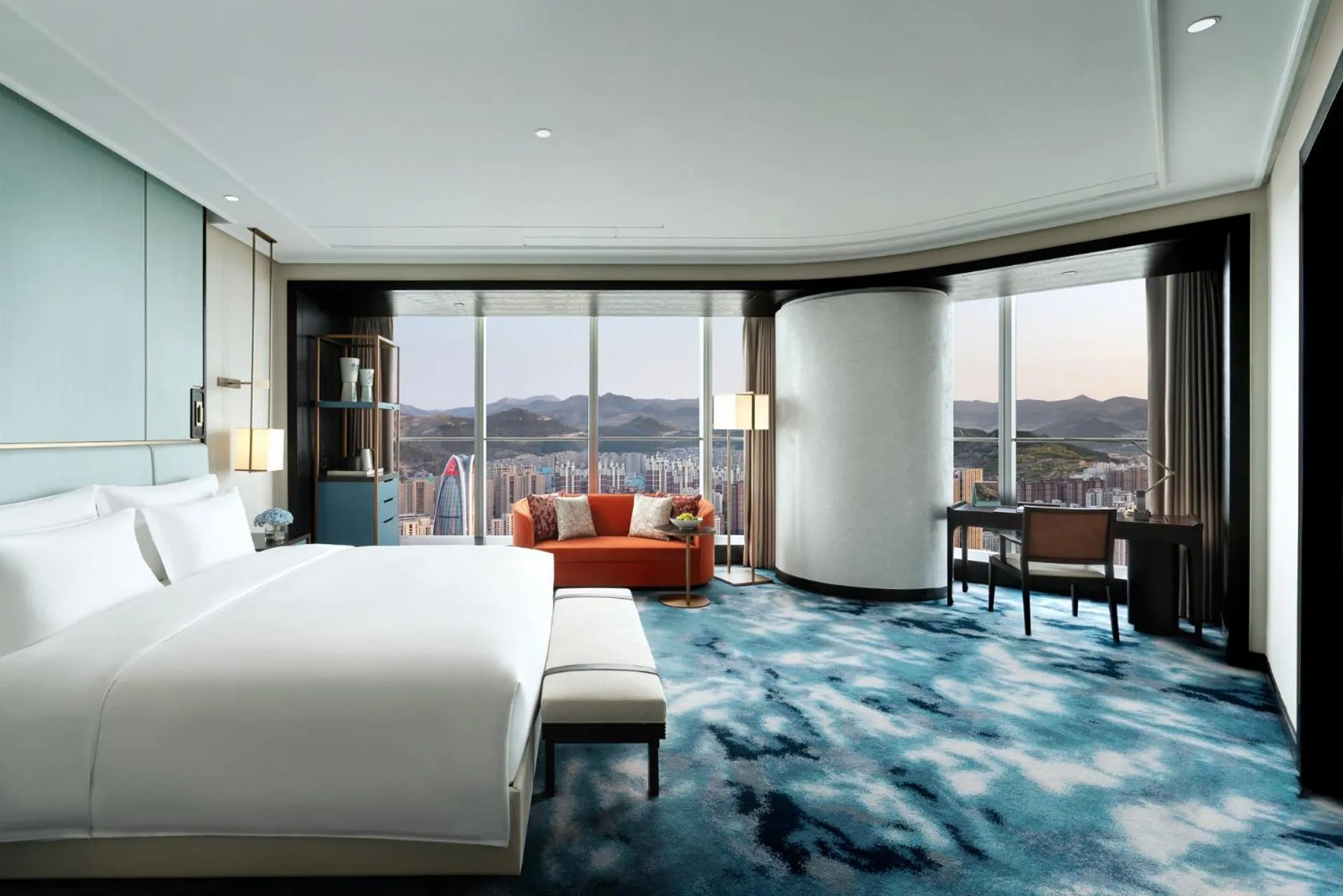 Bed in Kempinski Hotel Jinan