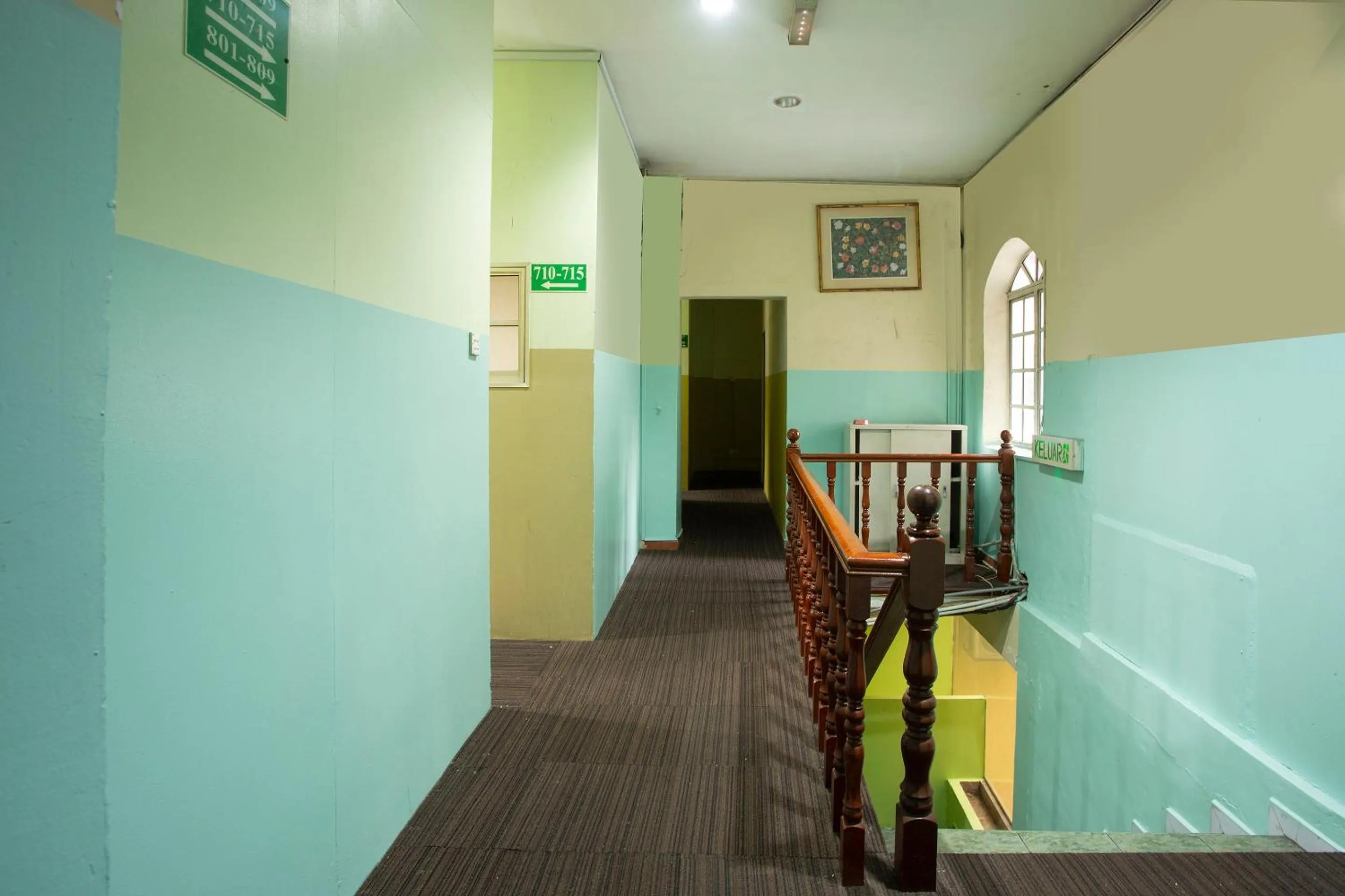 Lobby or reception in SPOT ON 90137 Casavilla Hotel Pudu