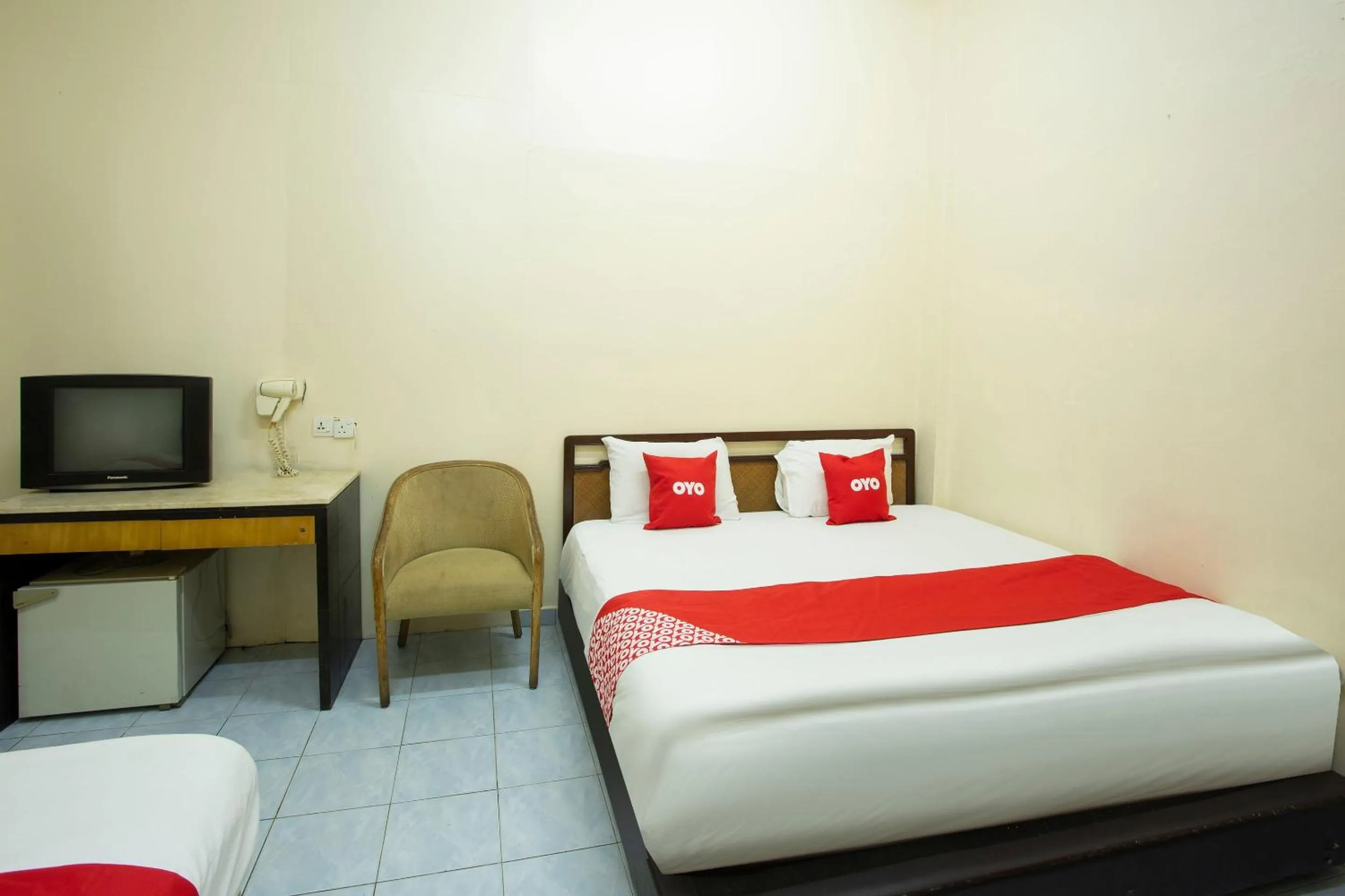 Bedroom, Bed in SPOT ON 90137 Casavilla Hotel Pudu