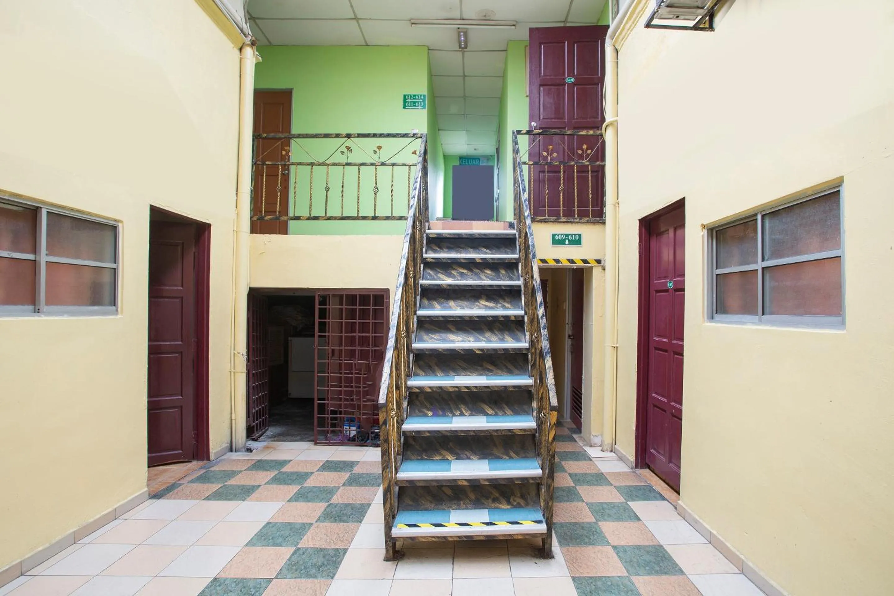 Lobby or reception in SPOT ON 90137 Casavilla Hotel Pudu