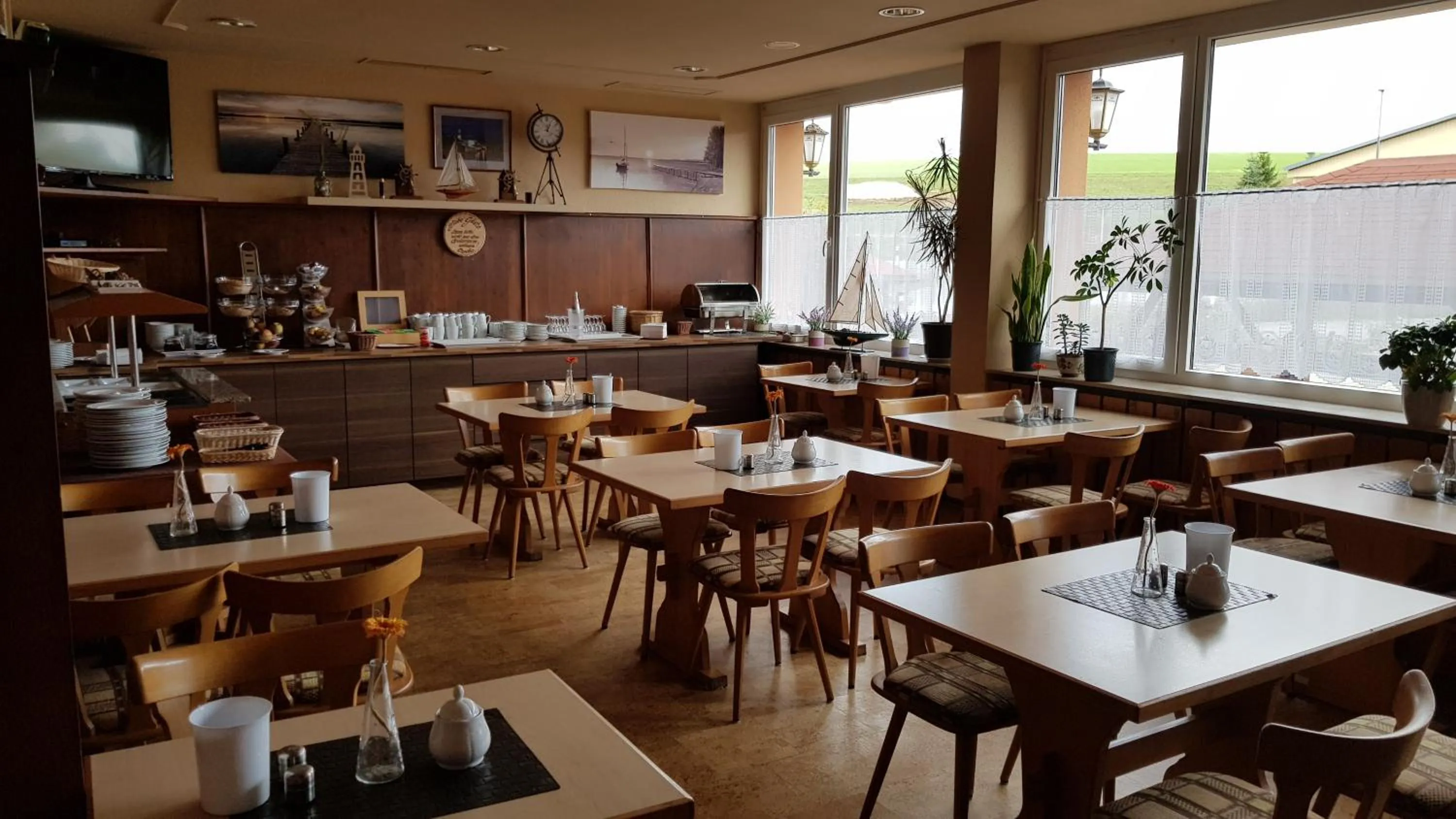 Buffet breakfast in Landgasthof Frankentor