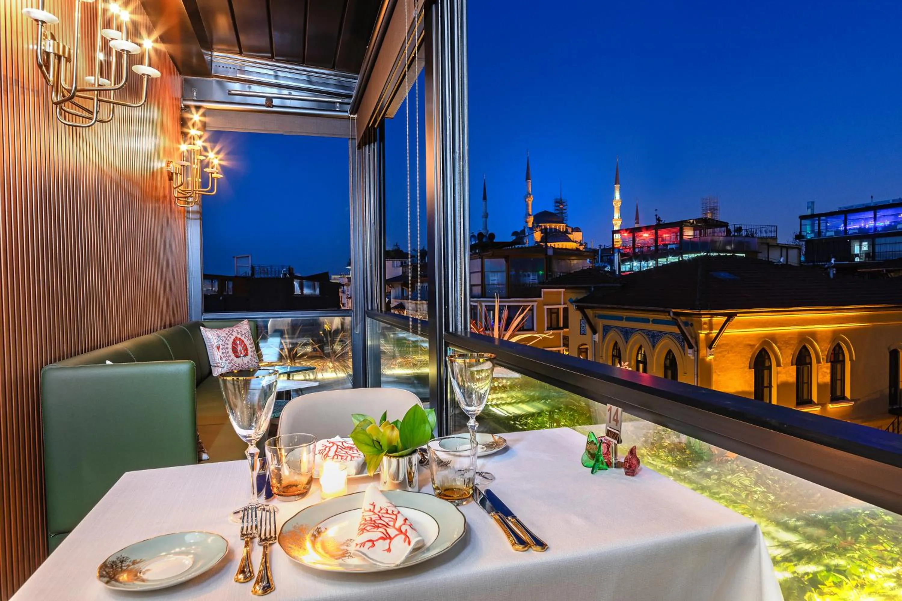 Restaurant/places to eat in Aya Sultanahmet Hotel