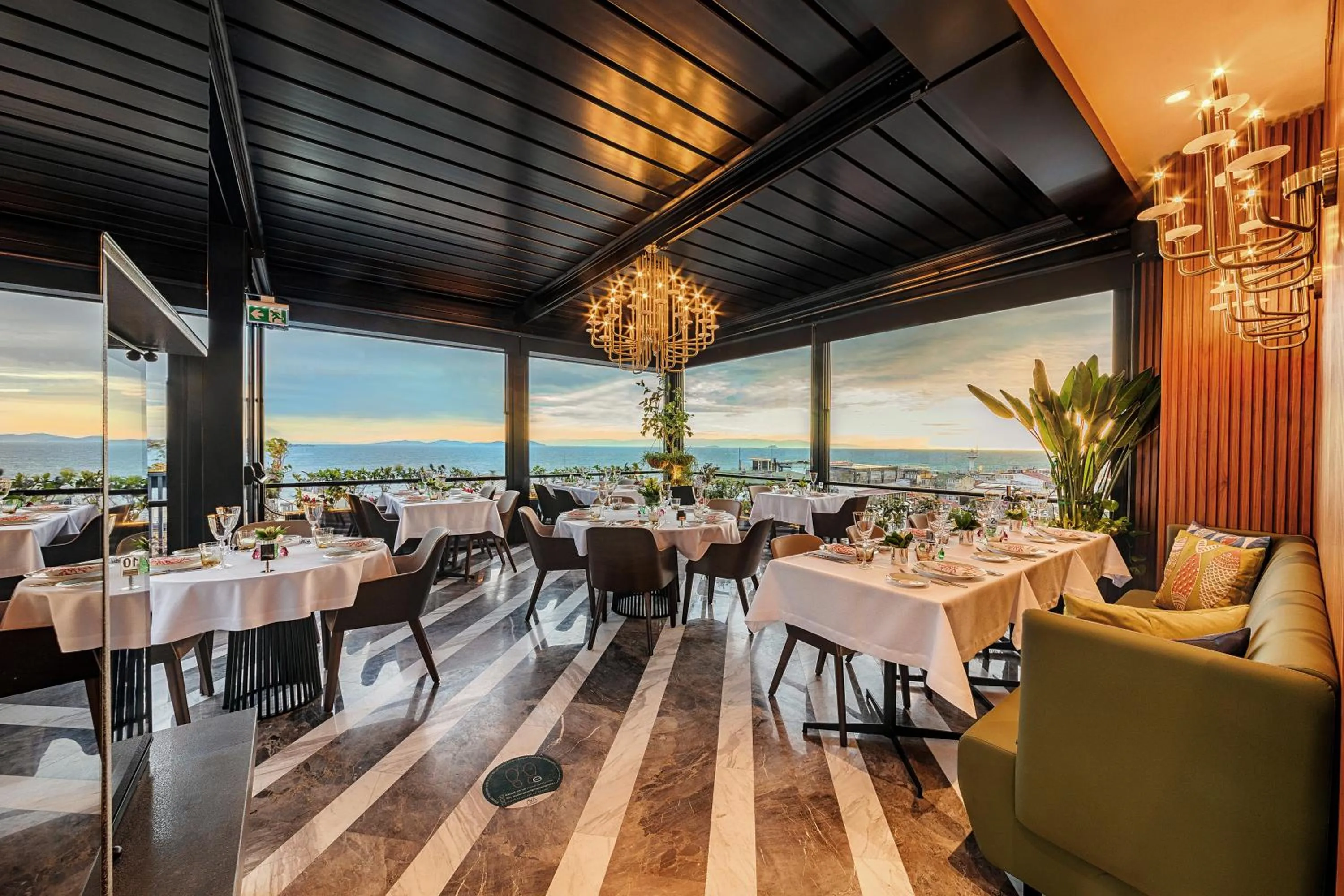 Restaurant/places to eat in Aya Sultanahmet Hotel