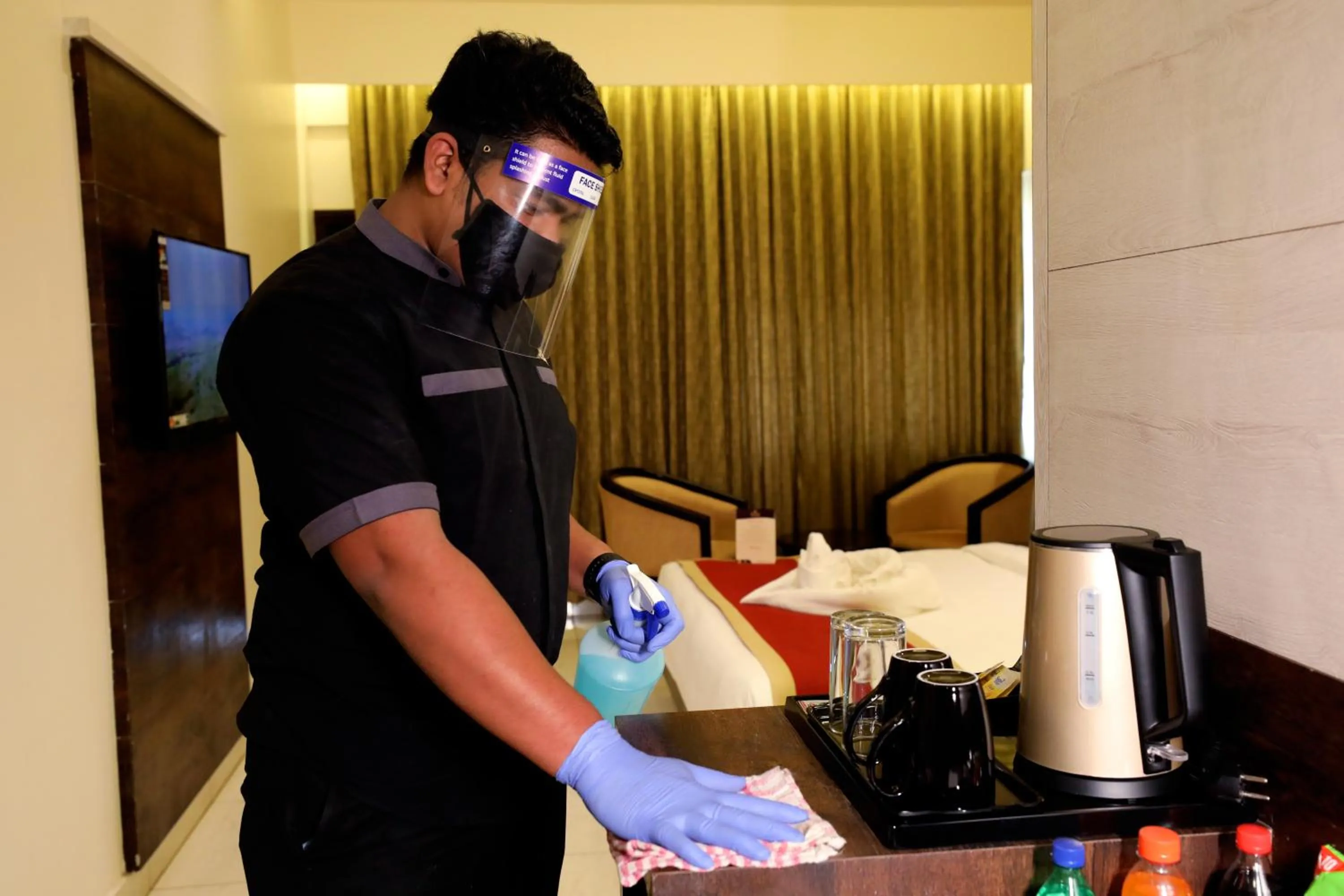 Property building in Hotel Foxglove International