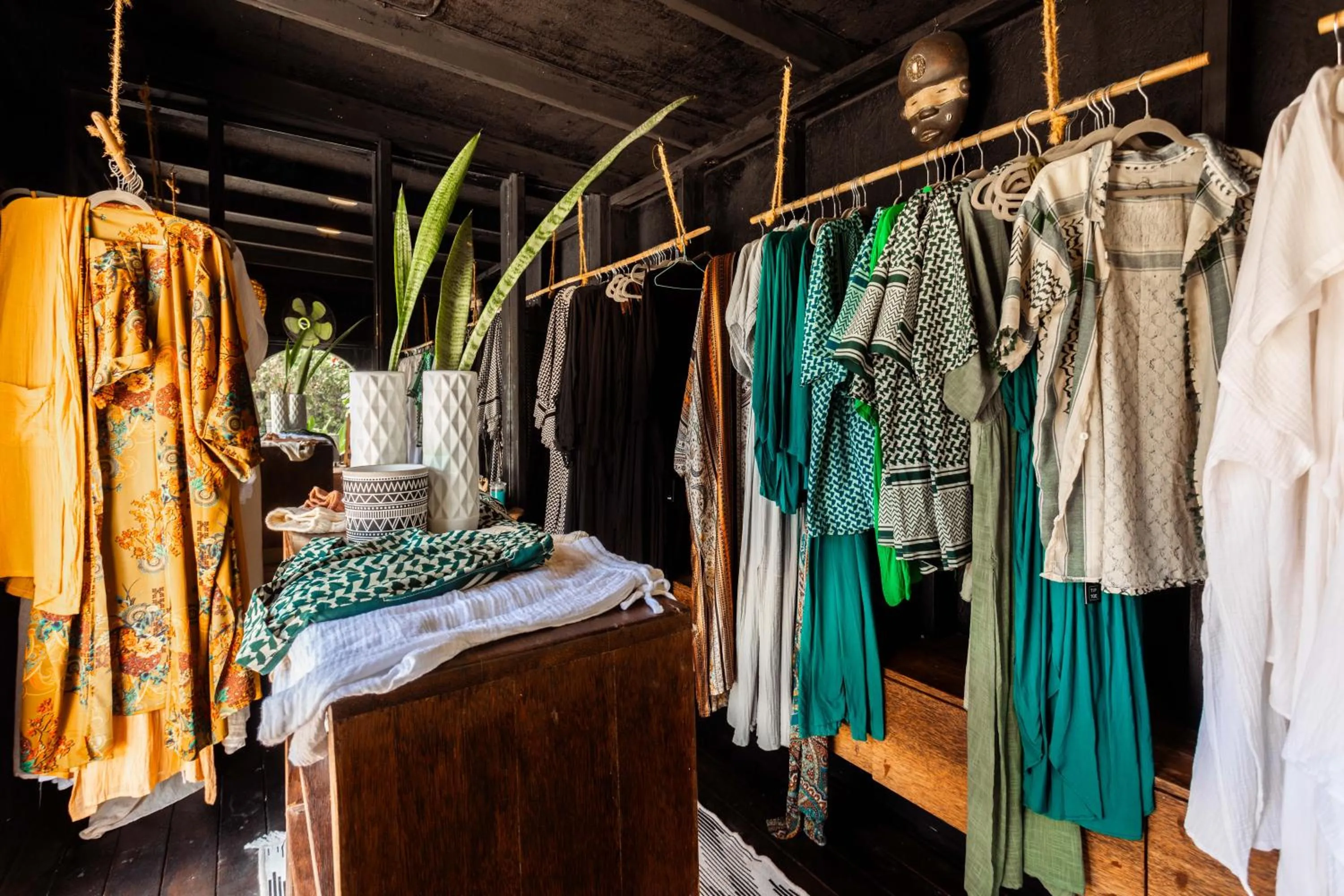 On-site shops in B4 BOUTIQUE