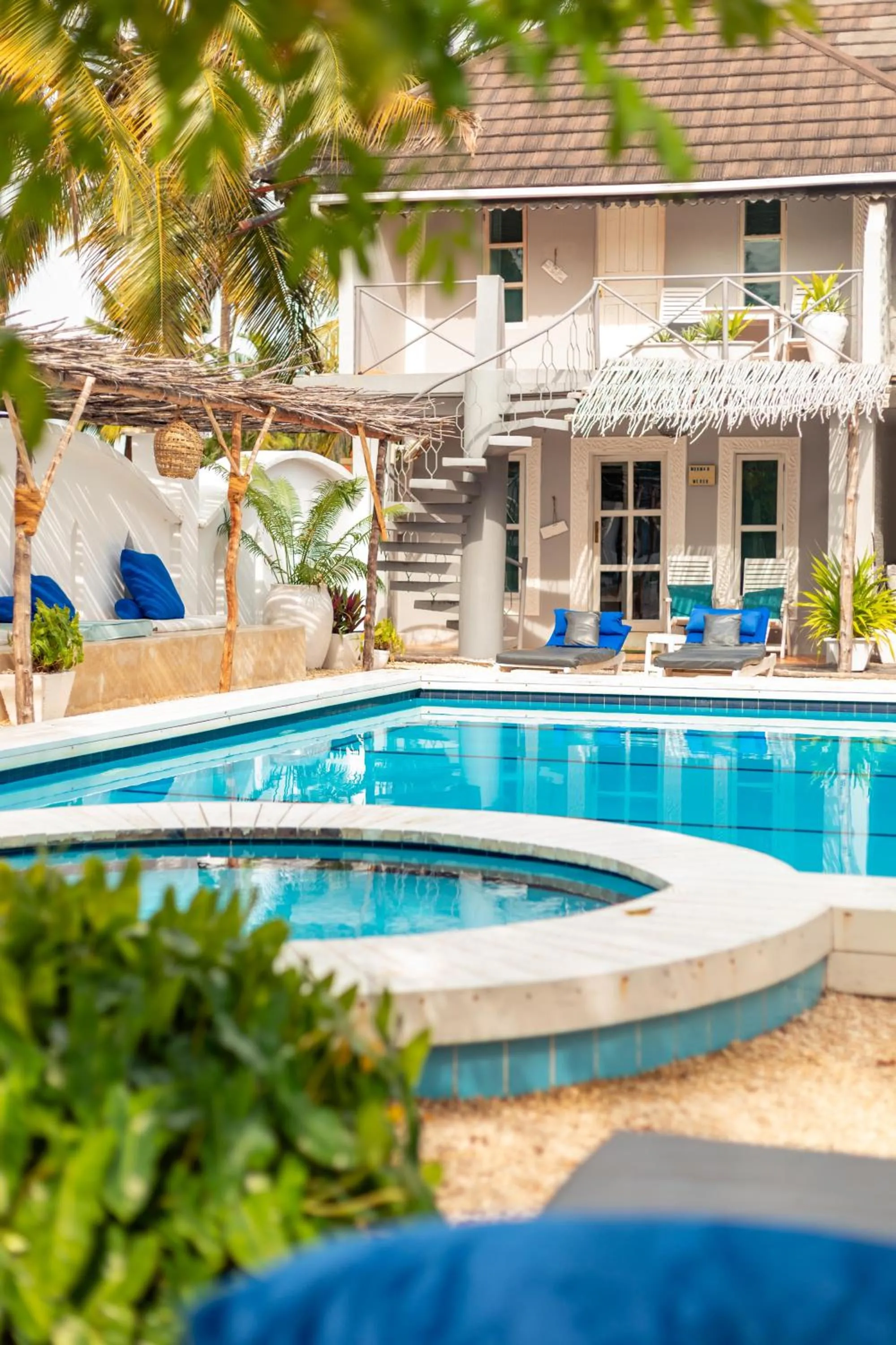Swimming pool in B4 BOUTIQUE