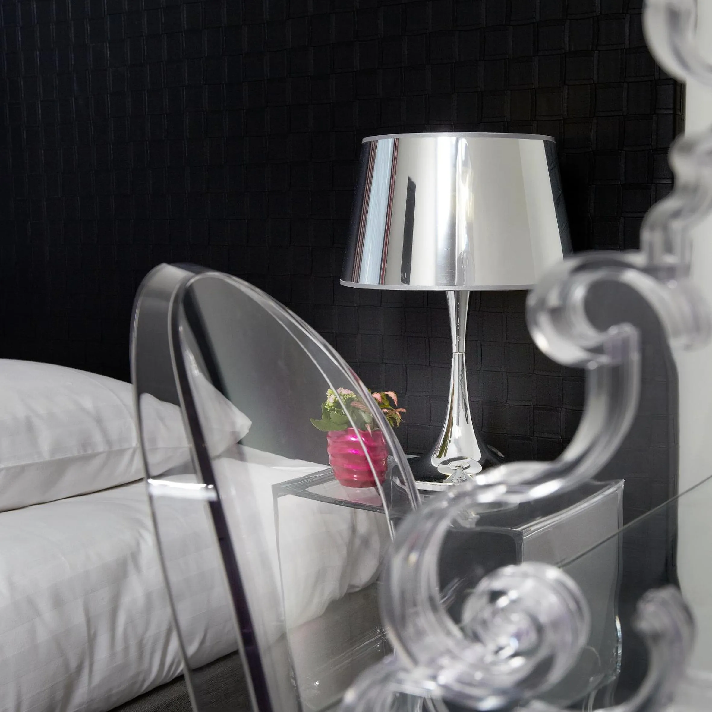 Bedroom in Hotel Suisse