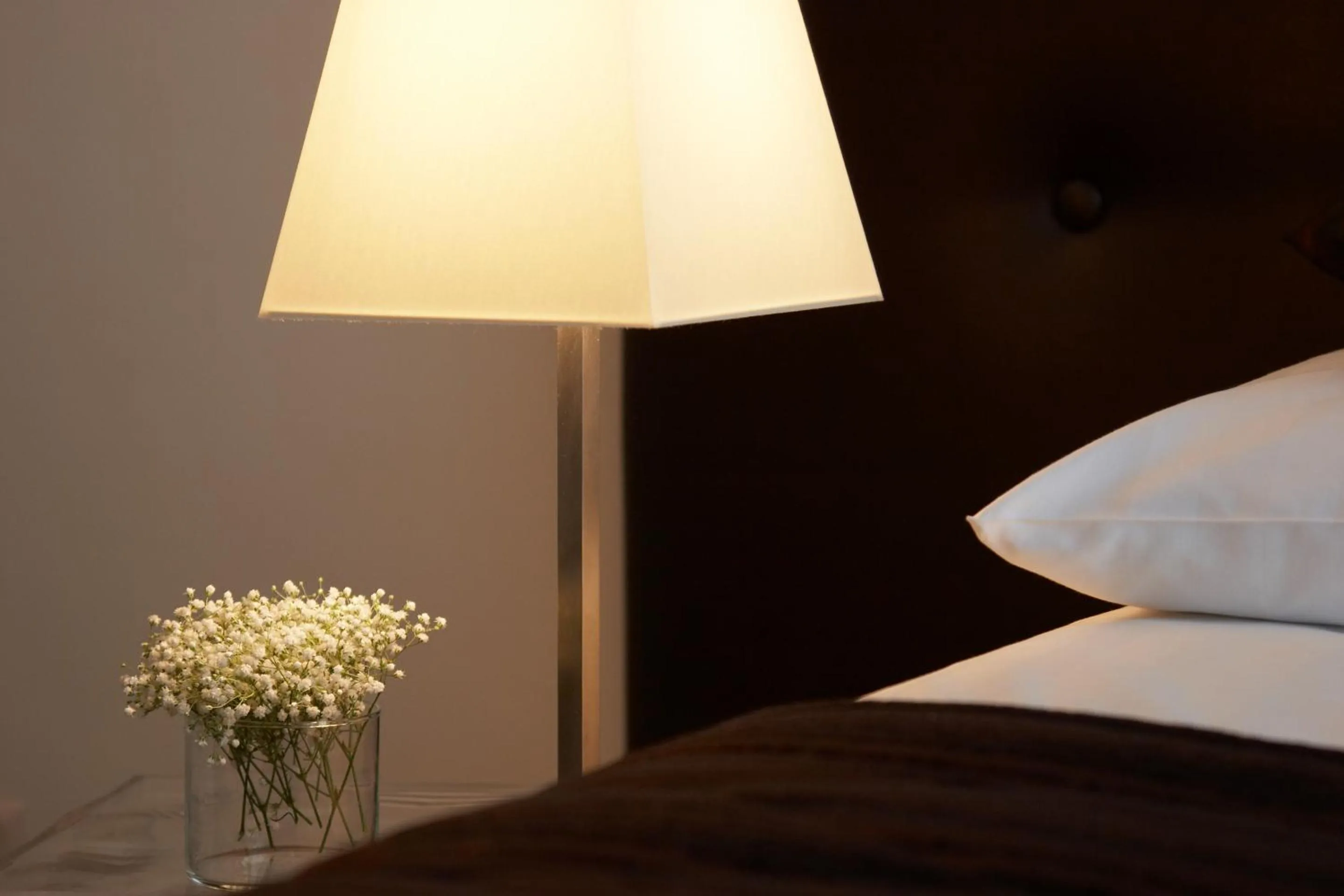 Bedroom, Bed in Hotel Suisse