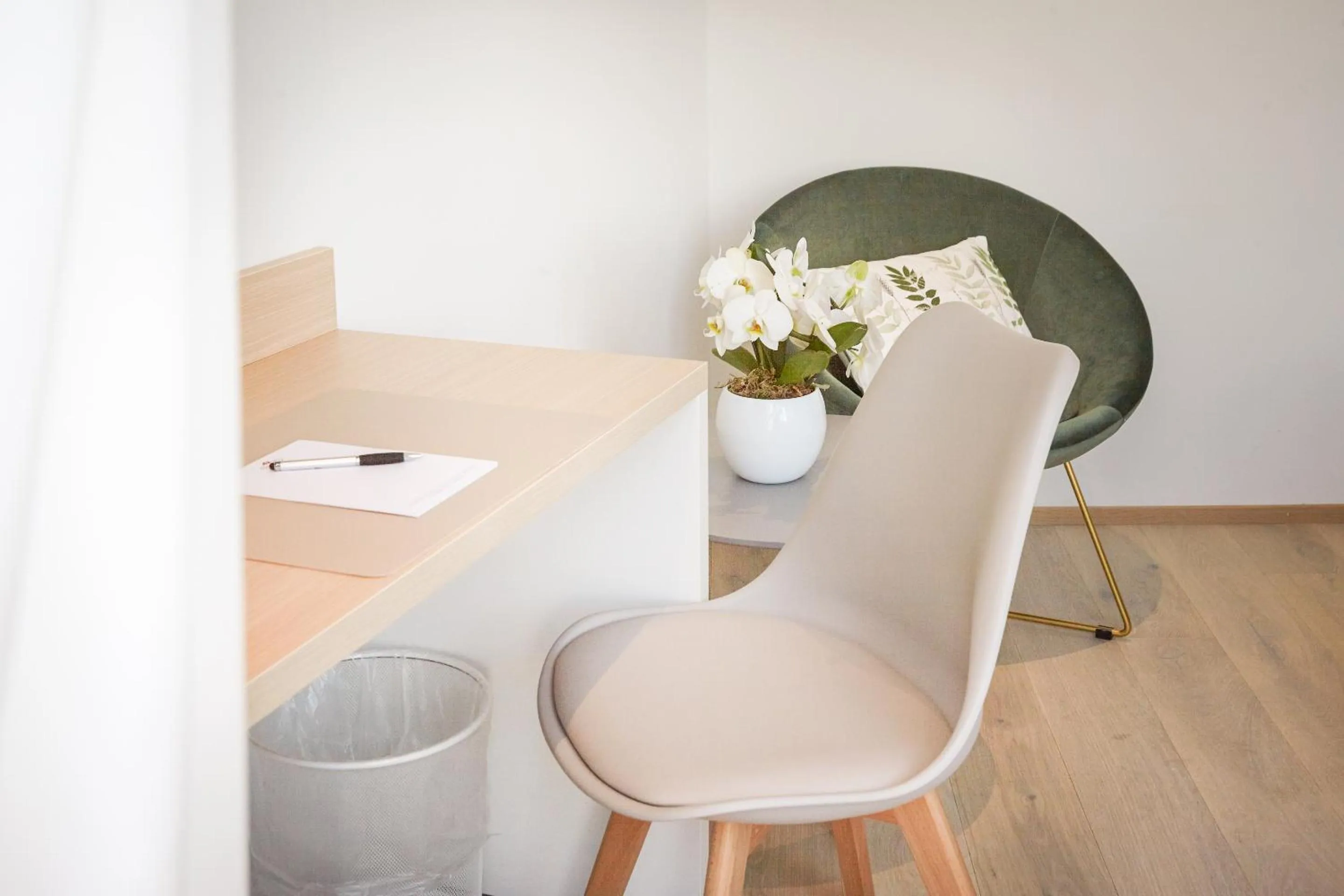 Bedroom in Hotel Suisse
