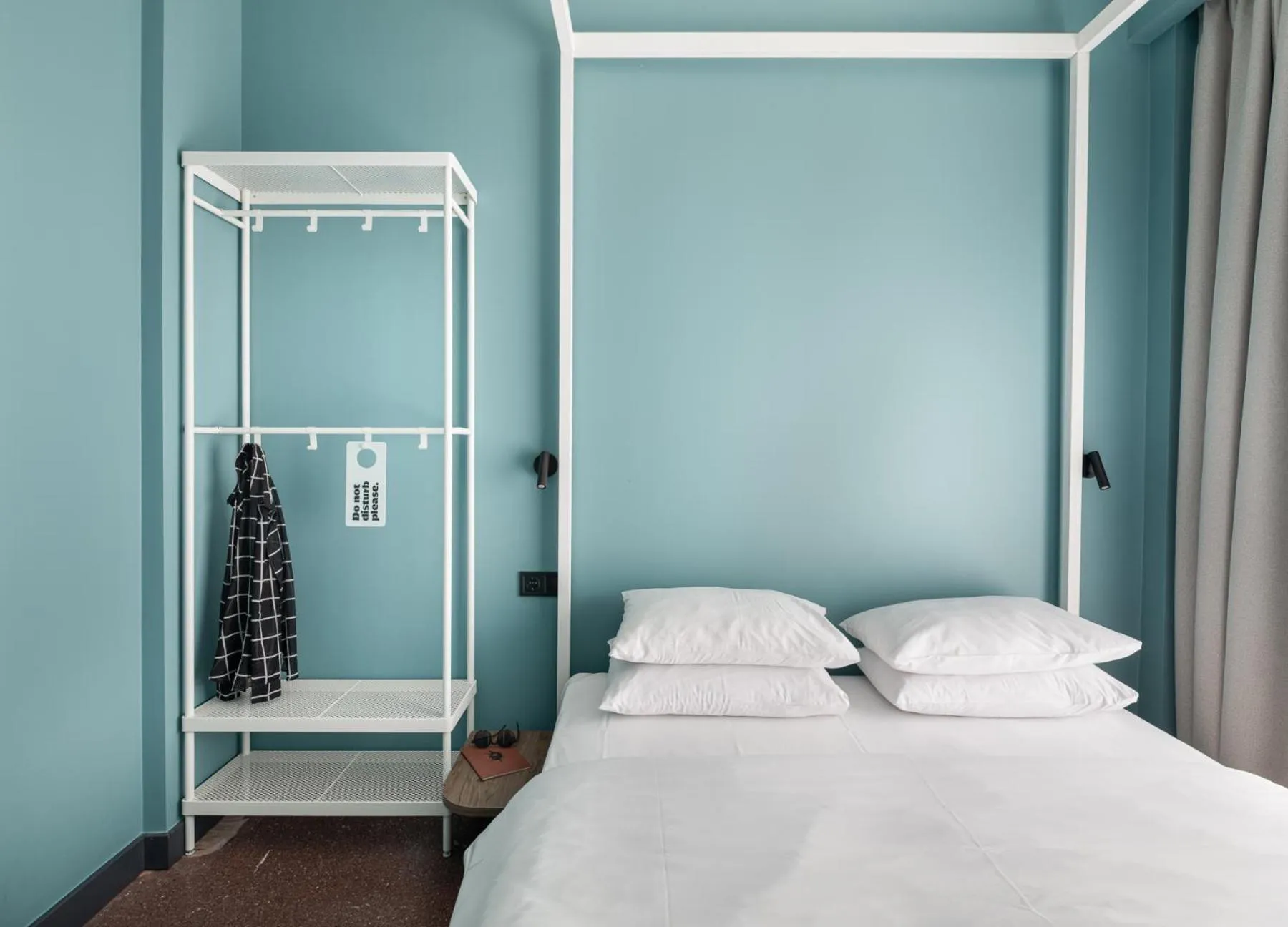 Bed in Zeus is Loose Hostel