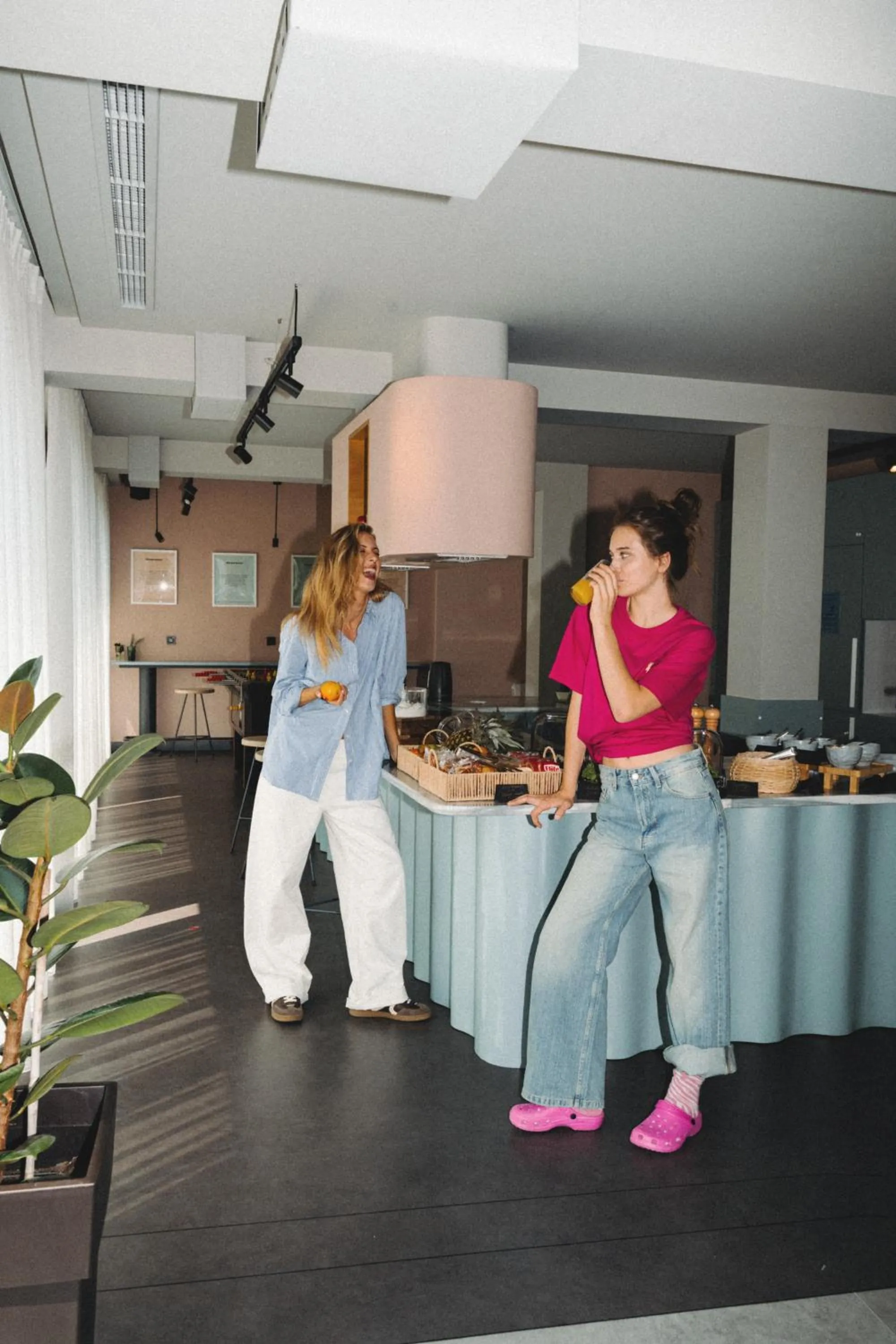 Communal kitchen in Zeus is Loose Hostel