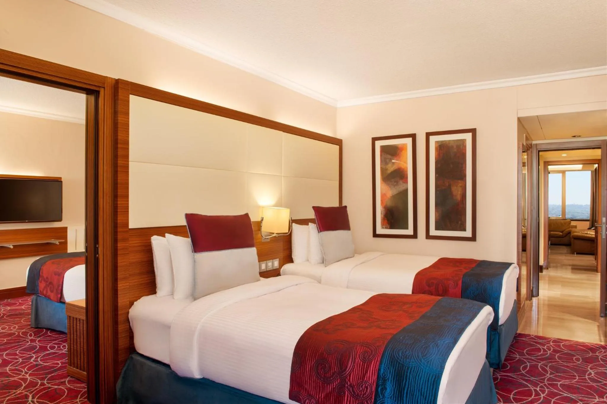 Photo of the whole room, Bed in Crowne Plaza Amman by IHG