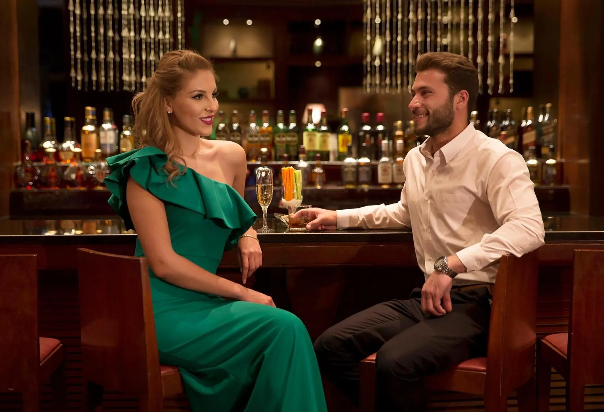 Lounge or bar in Crowne Plaza Amman by IHG