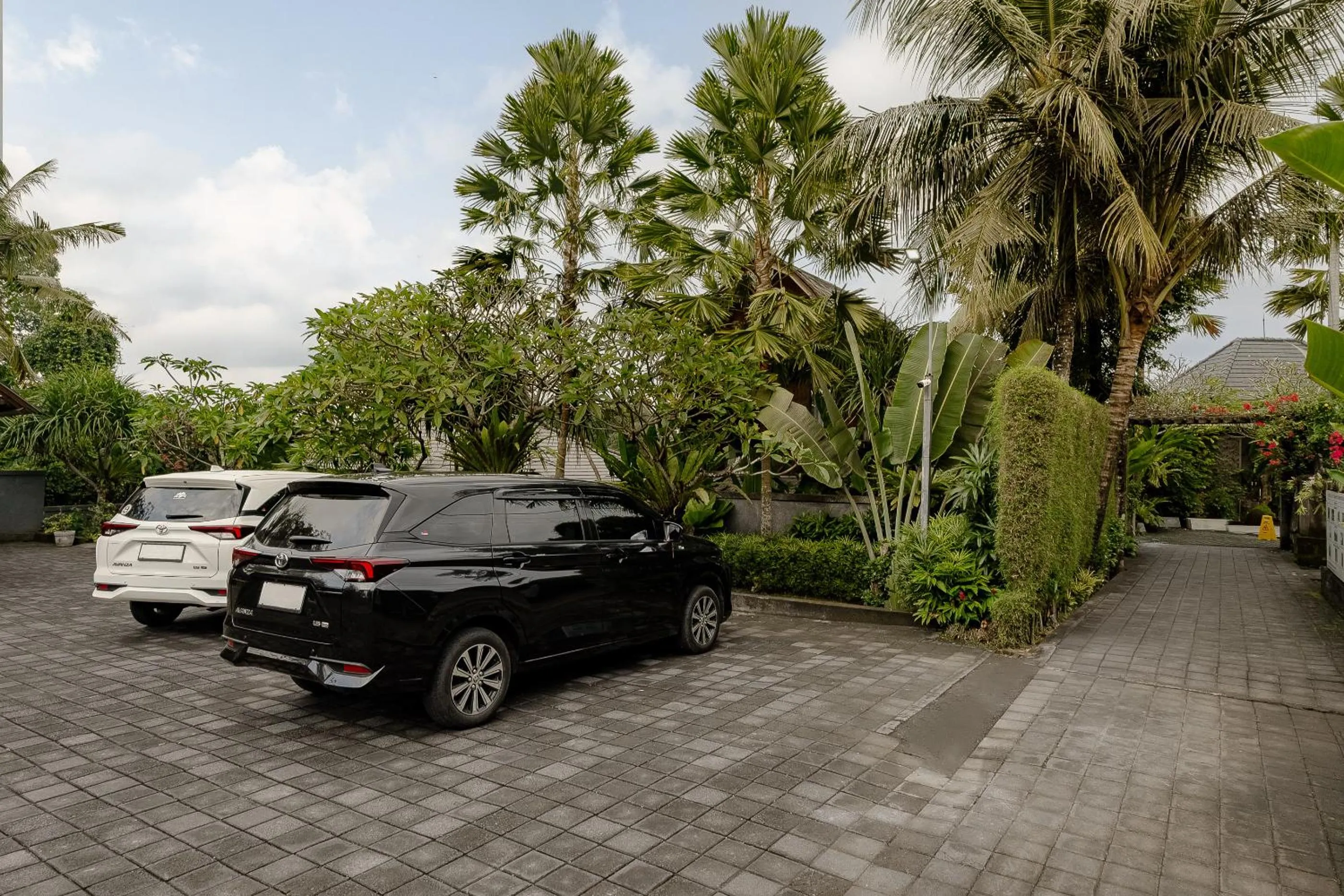 Parking in Yanyan Resort Ubud