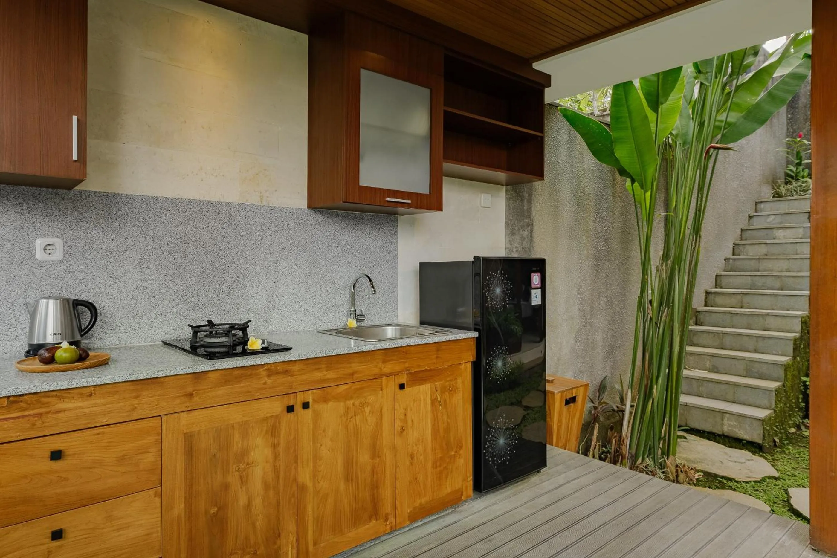 Kitchen or kitchenette in Yanyan Resort Ubud