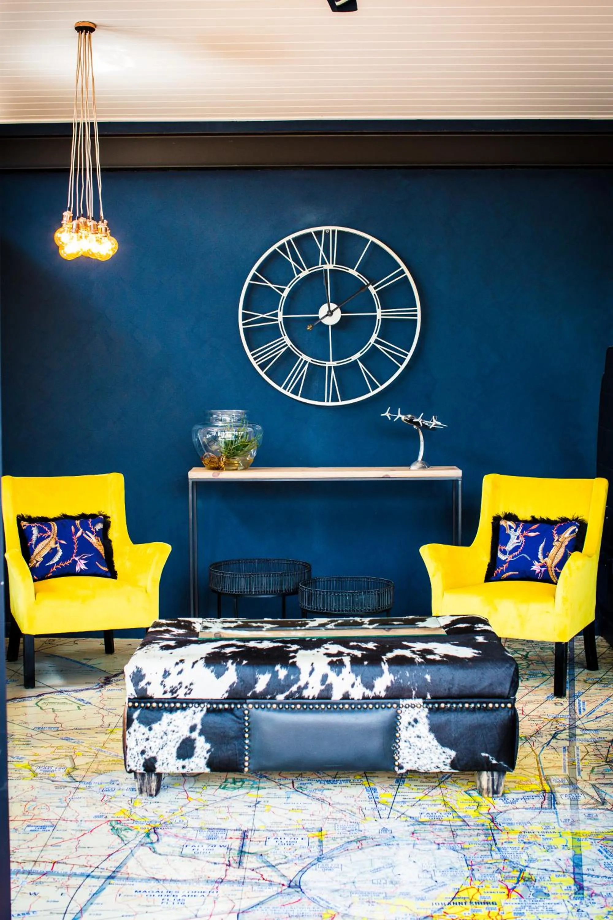 Lounge or bar in Aerotel