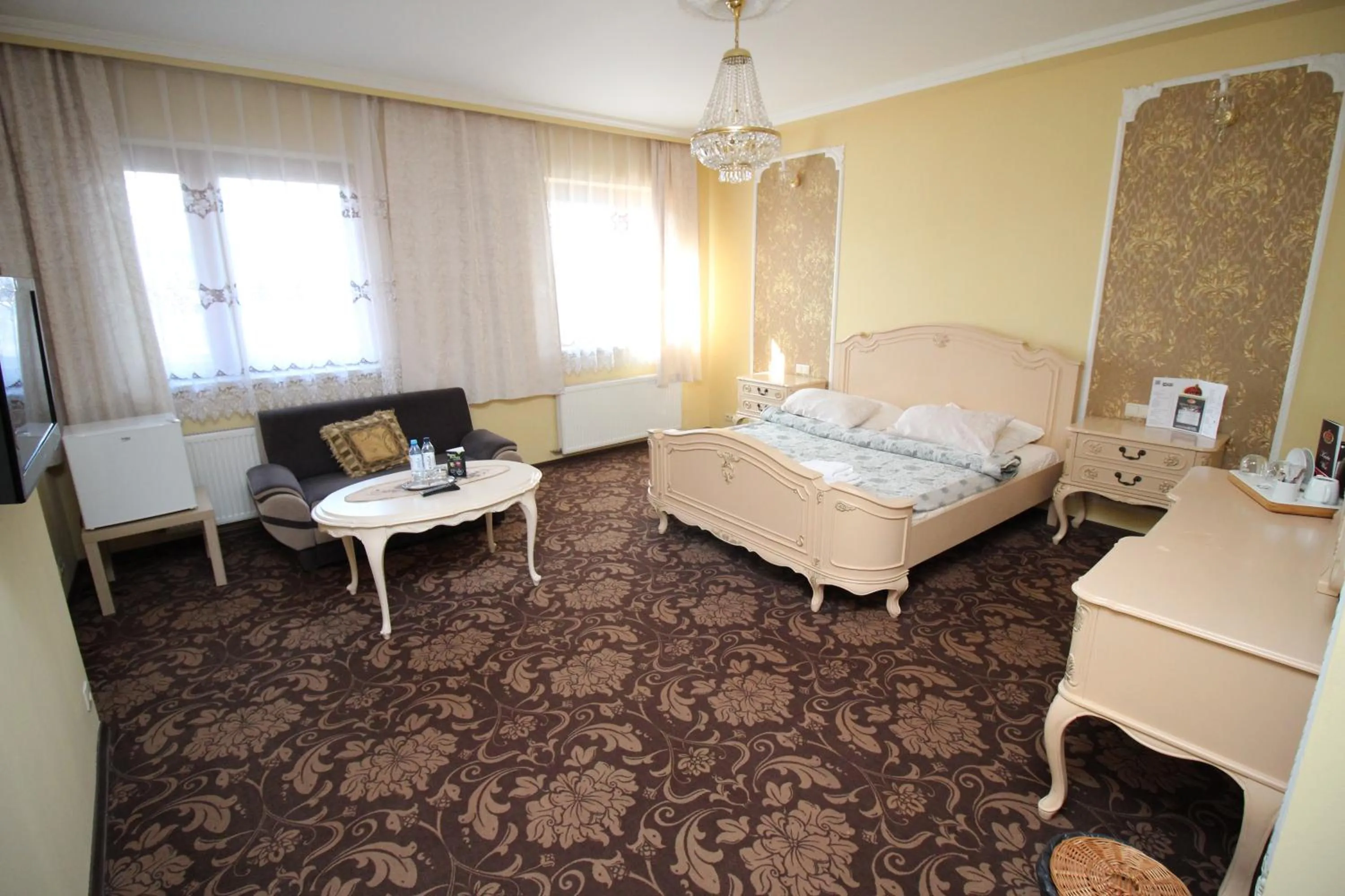 Bed in Złote Arkady