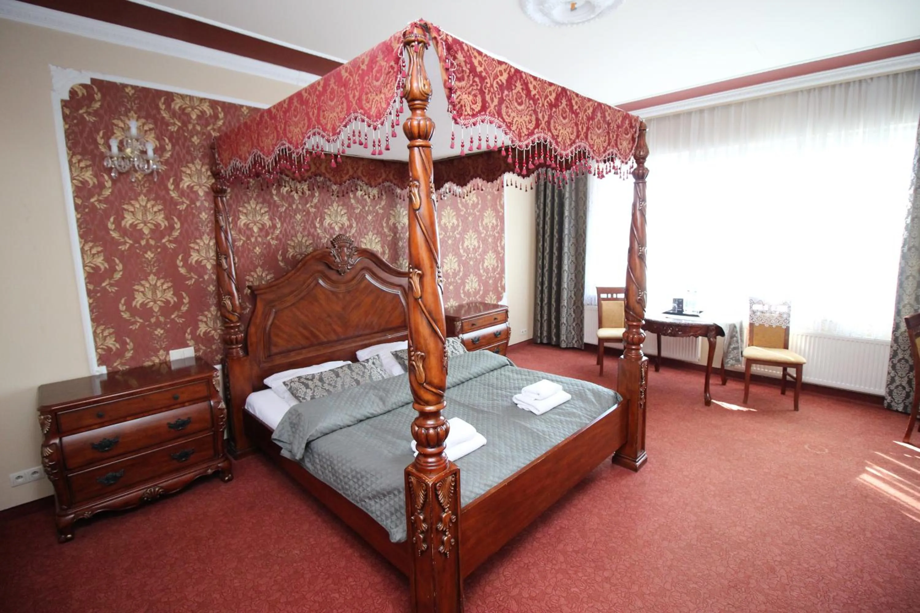 Bed in Złote Arkady