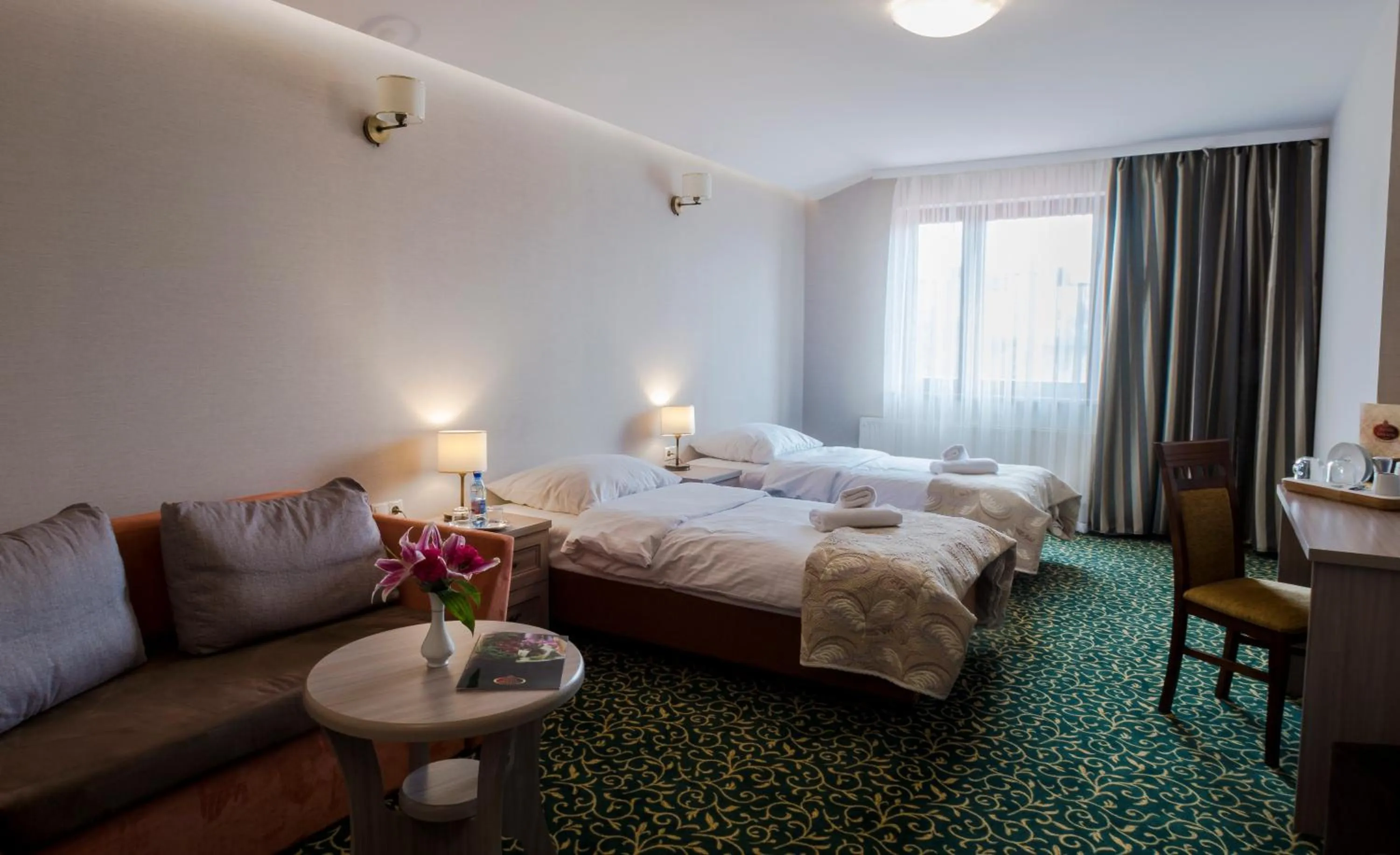 Photo of the whole room, Bed in Złote Arkady