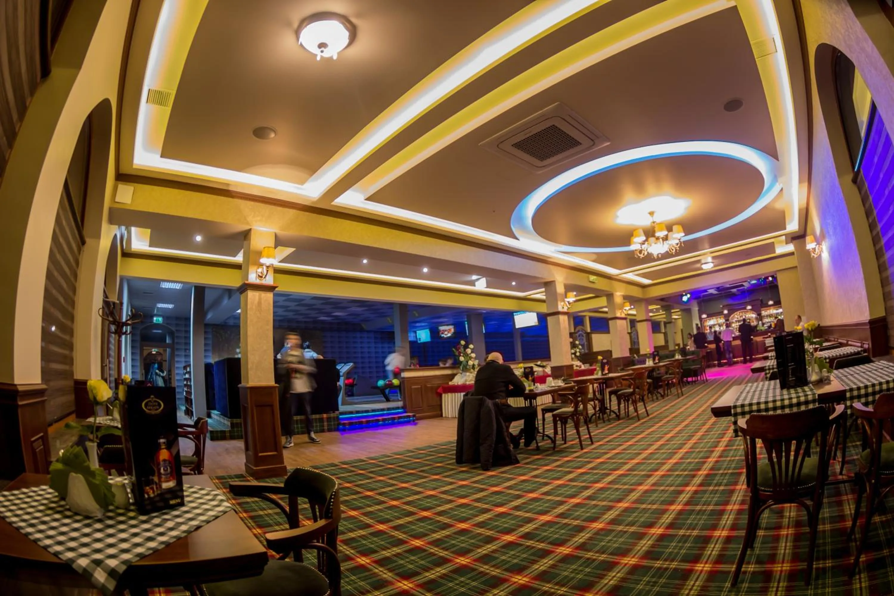 Restaurant/places to eat in Złote Arkady