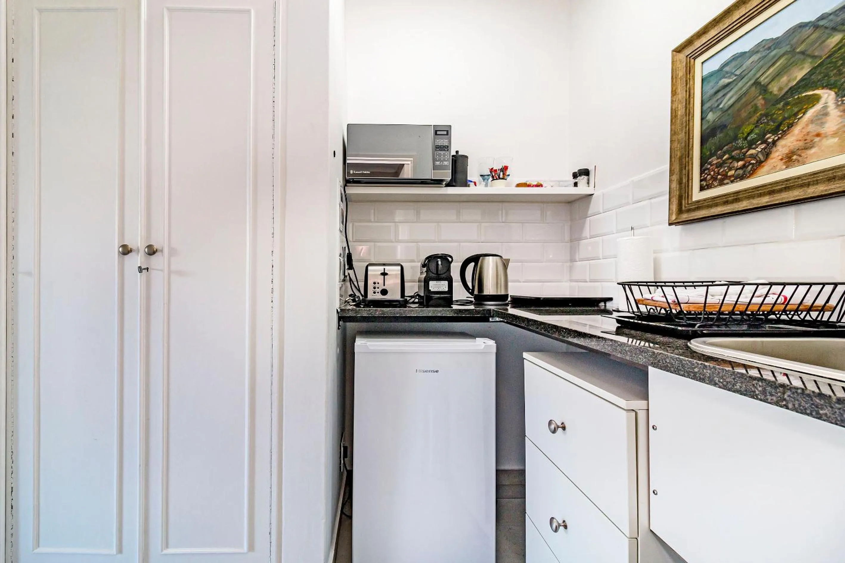 Coffee/tea facilities in 5 Rembrandt Guesthouse