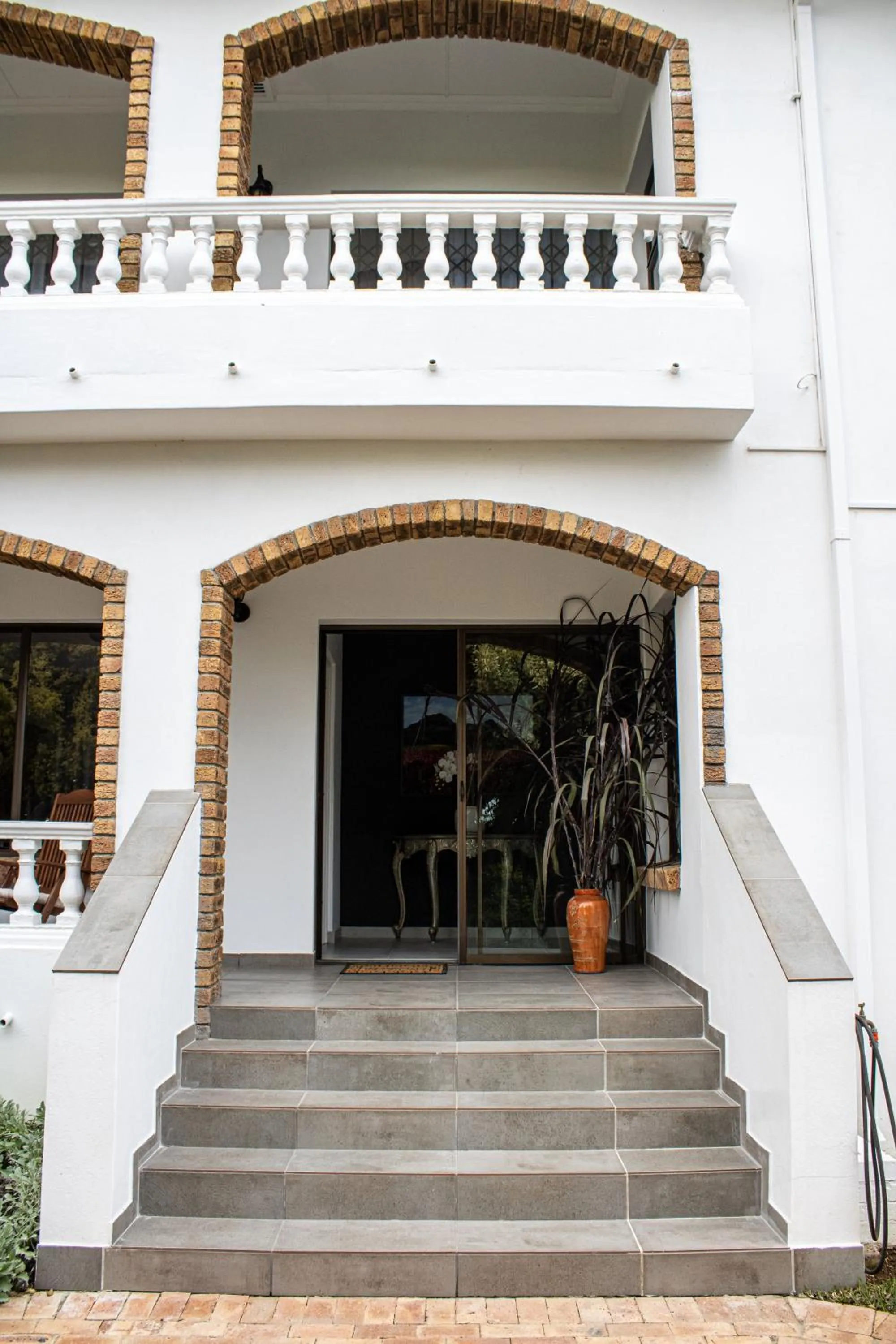 Property building in 5 Rembrandt Guesthouse