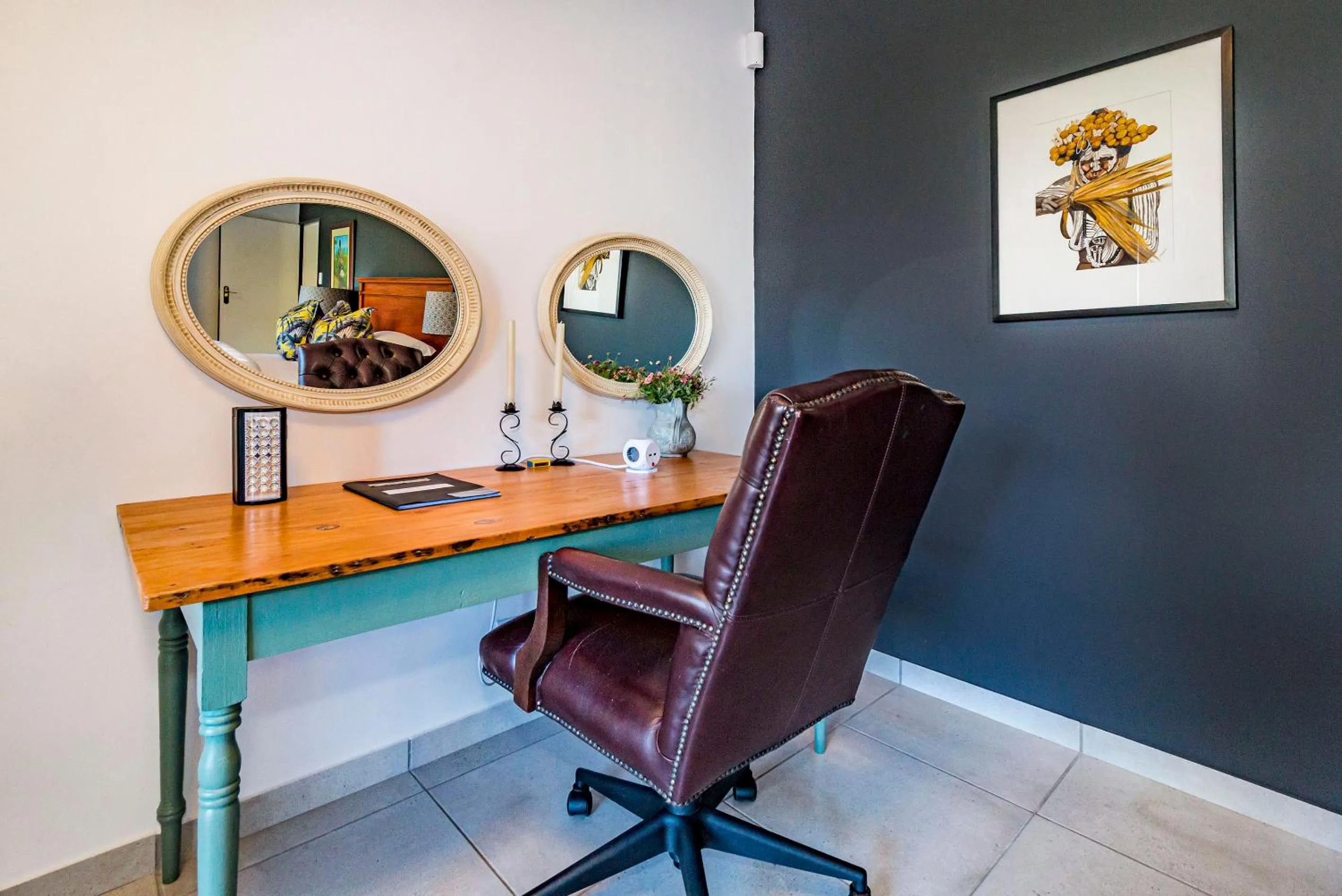 Seating area in 5 Rembrandt Guesthouse