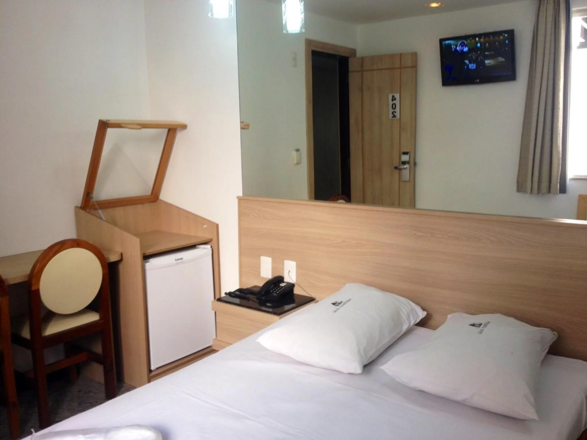 Photo of the whole room, Bed in Hotel Meu Cantinho (Adults Only)