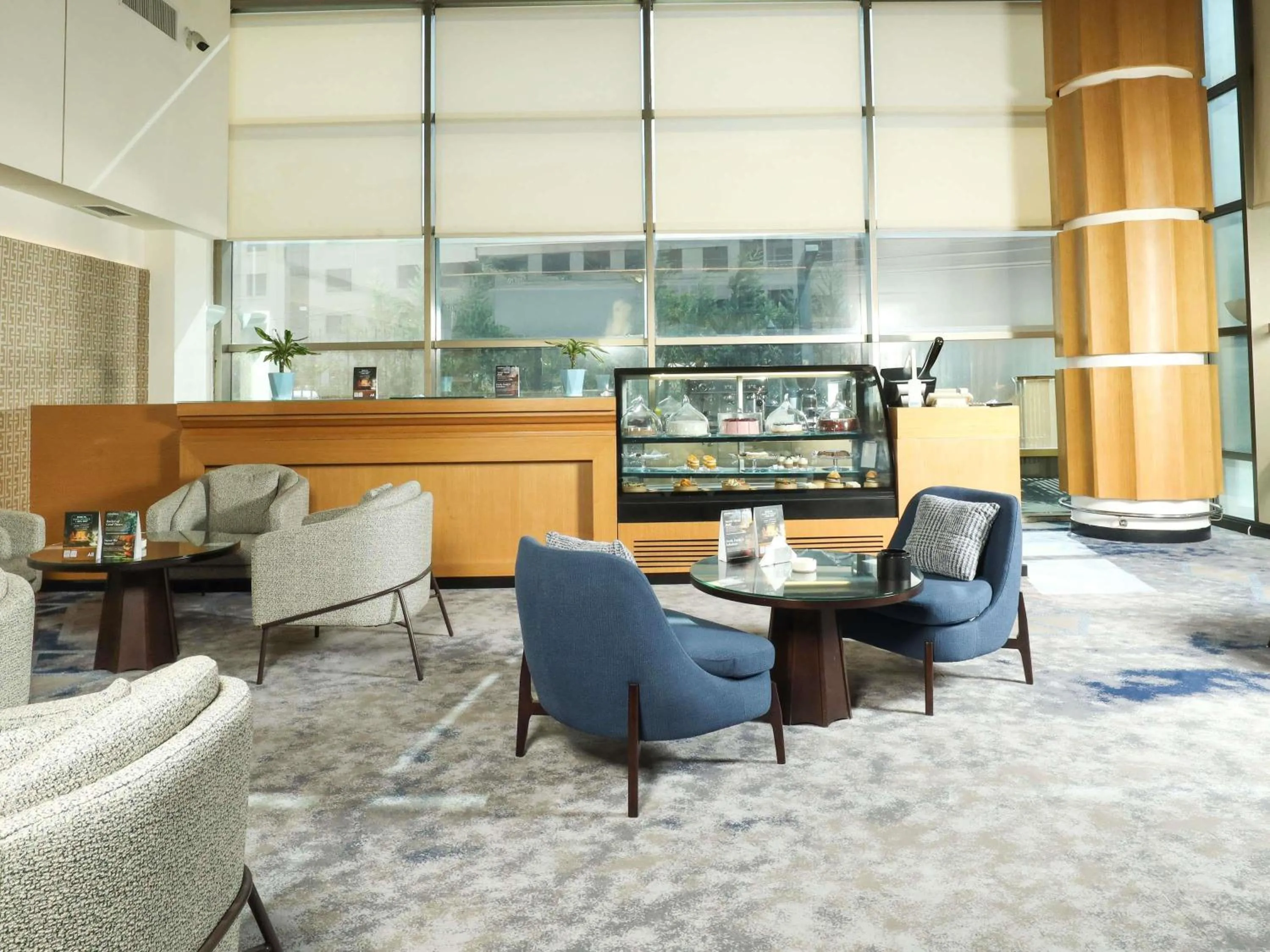 Restaurant/places to eat in Mövenpick Hotel Amman