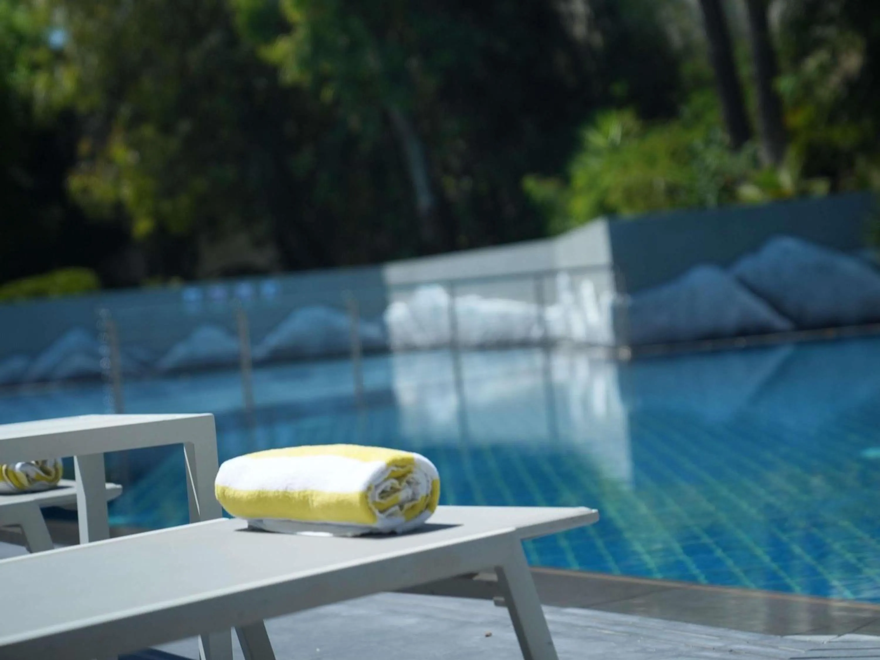 Pool view in Mövenpick Hotel Amman