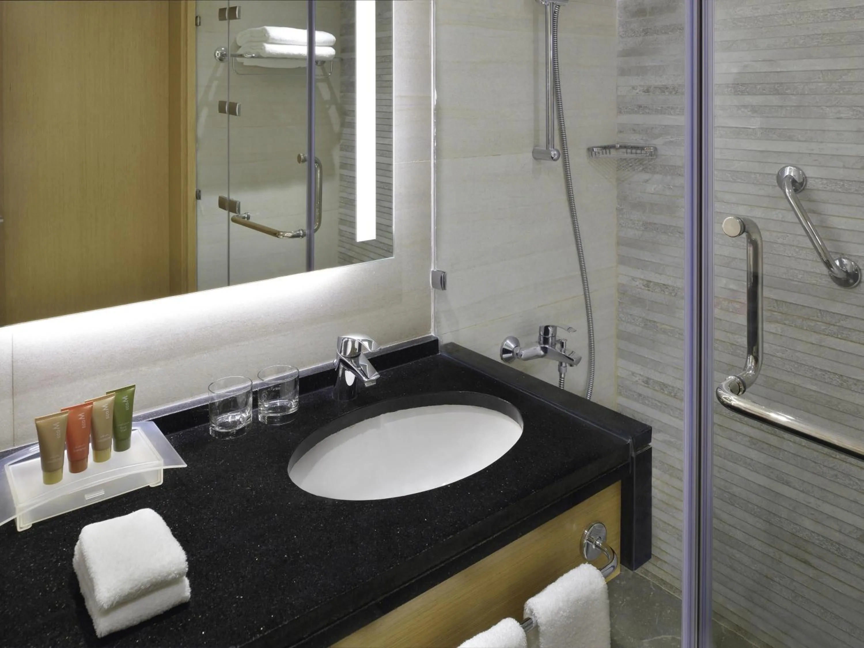 Bedroom in Mövenpick Hotel Amman