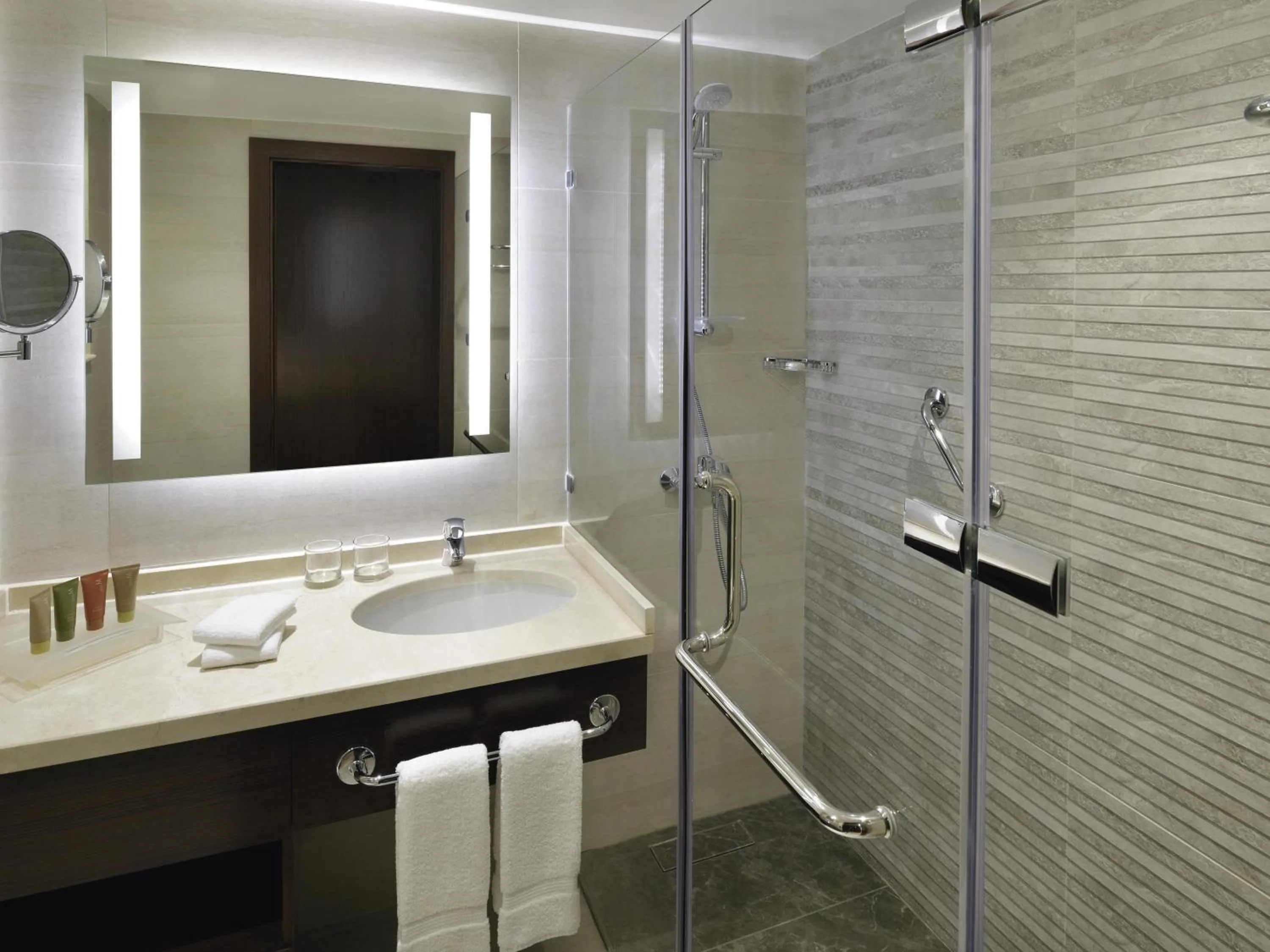 Bedroom in Mövenpick Hotel Amman