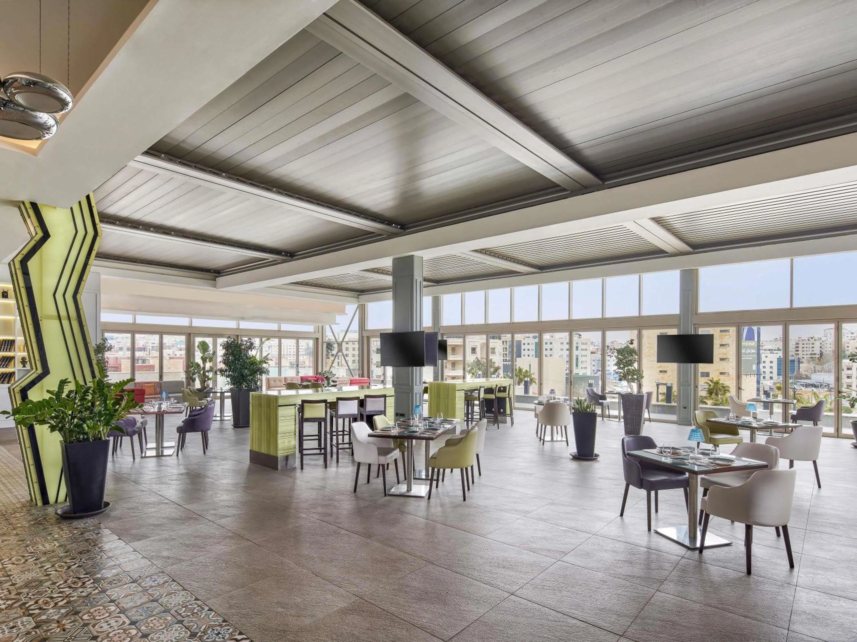 Restaurant/places to eat in Mövenpick Hotel Amman