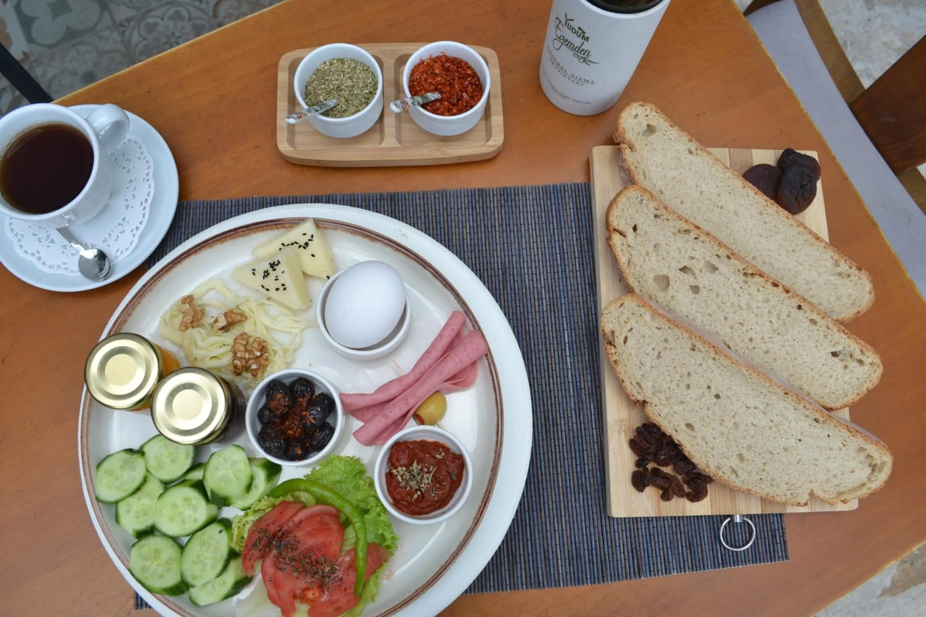 Restaurant/places to eat in Variante Hotel