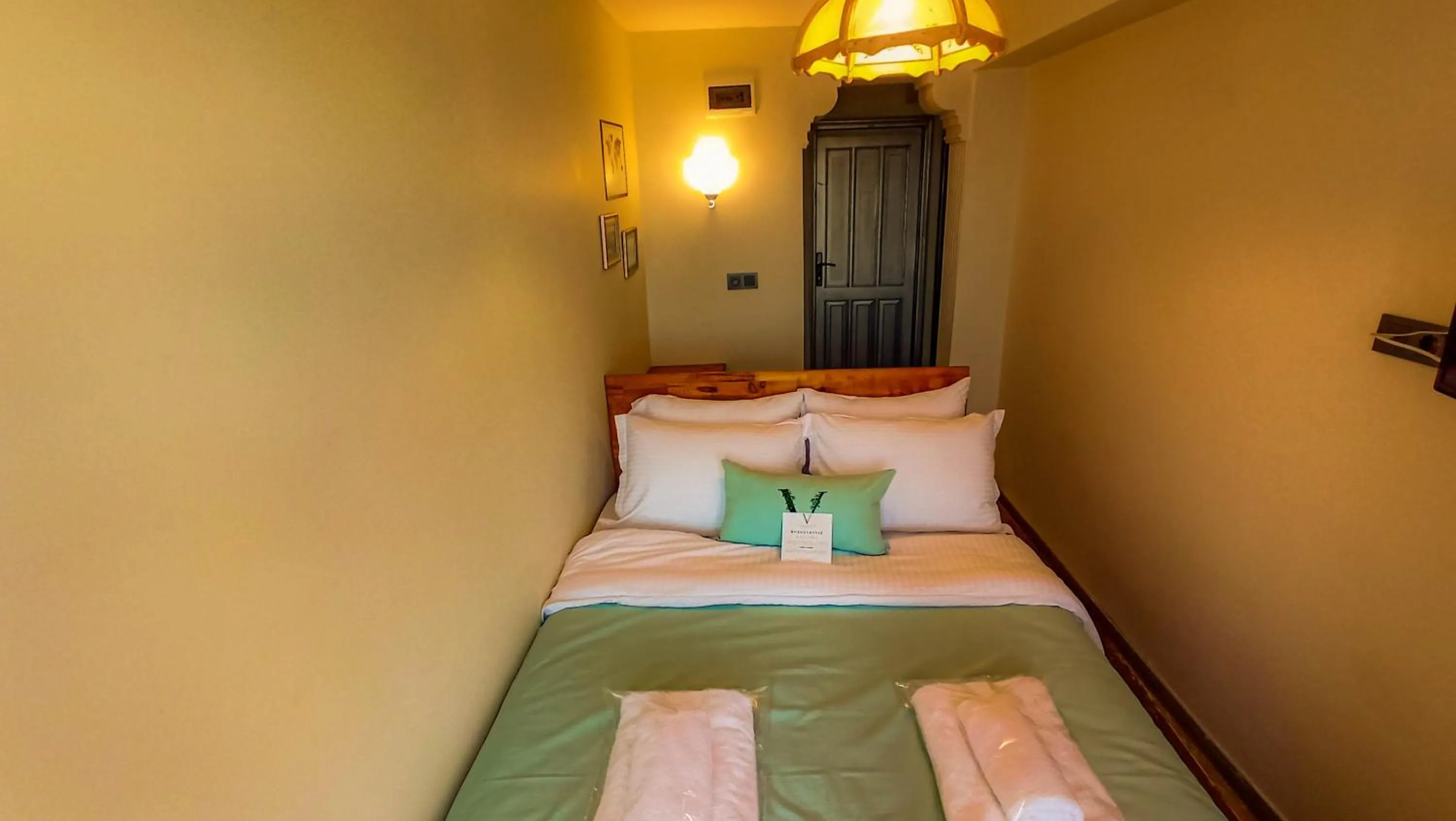 Photo of the whole room, Bed in Variante Hotel