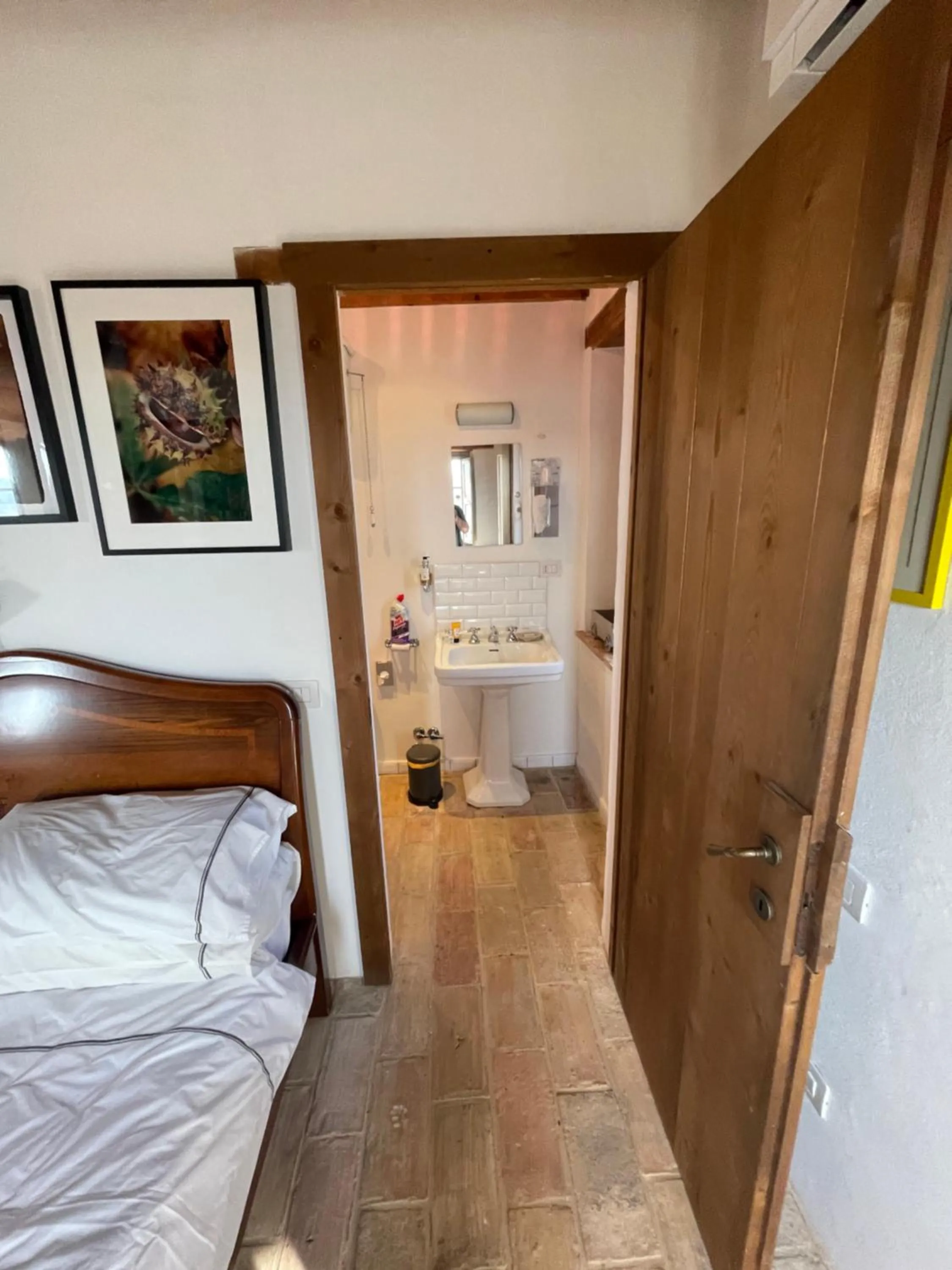 Toilet, Bed in Casa San Ruffino