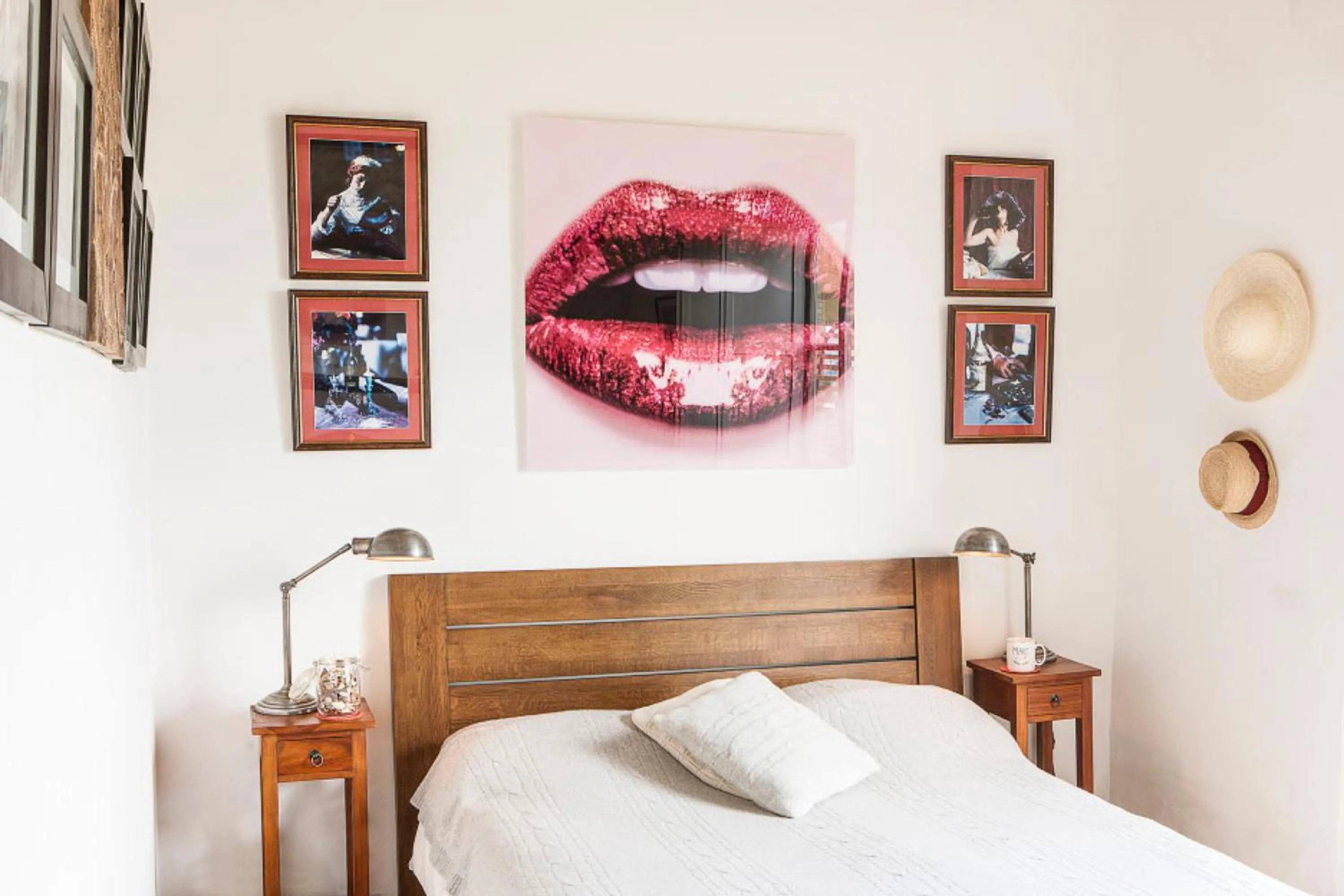 Decorative detail, Bed in Casa San Ruffino