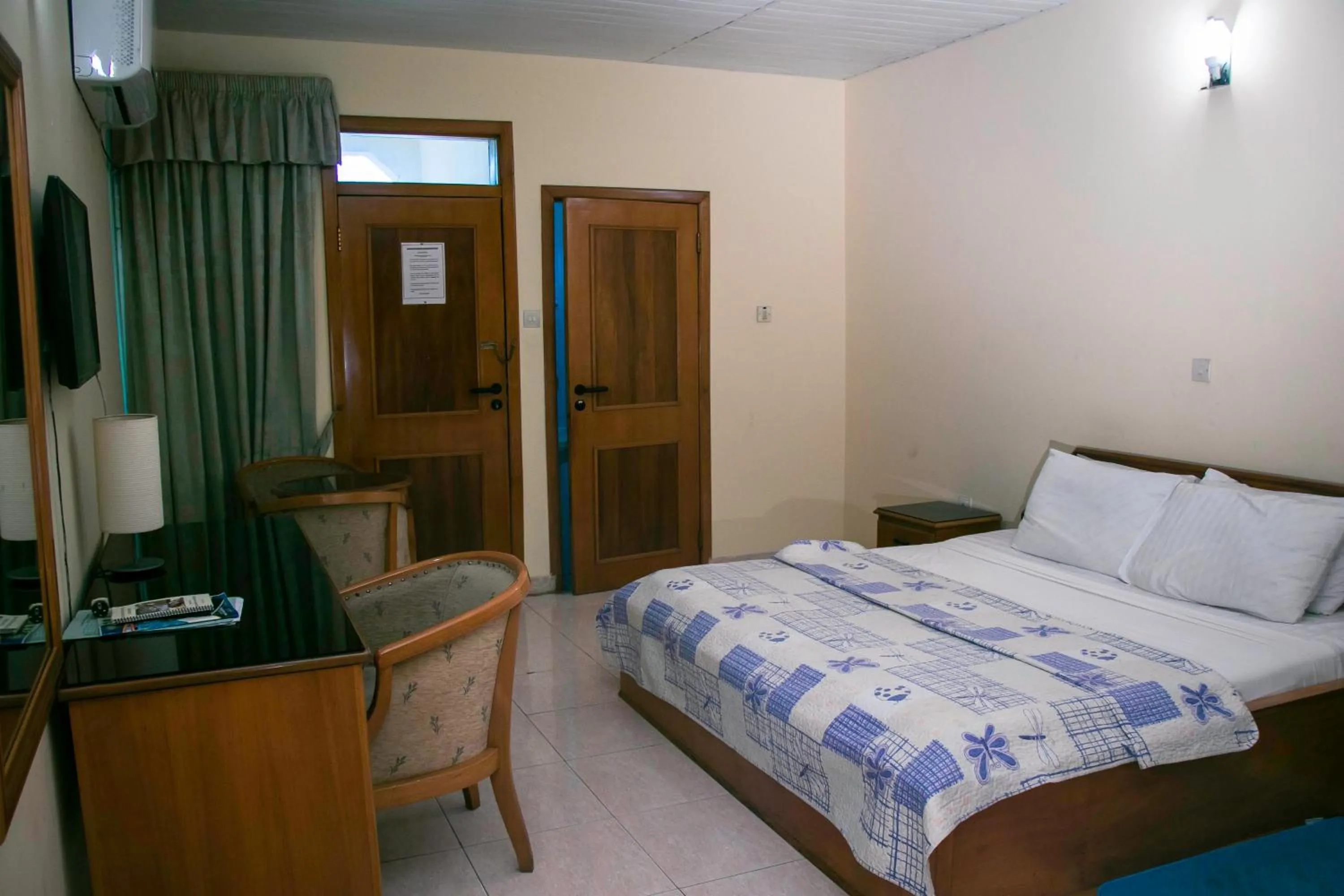 Bed in Monarch Hotel