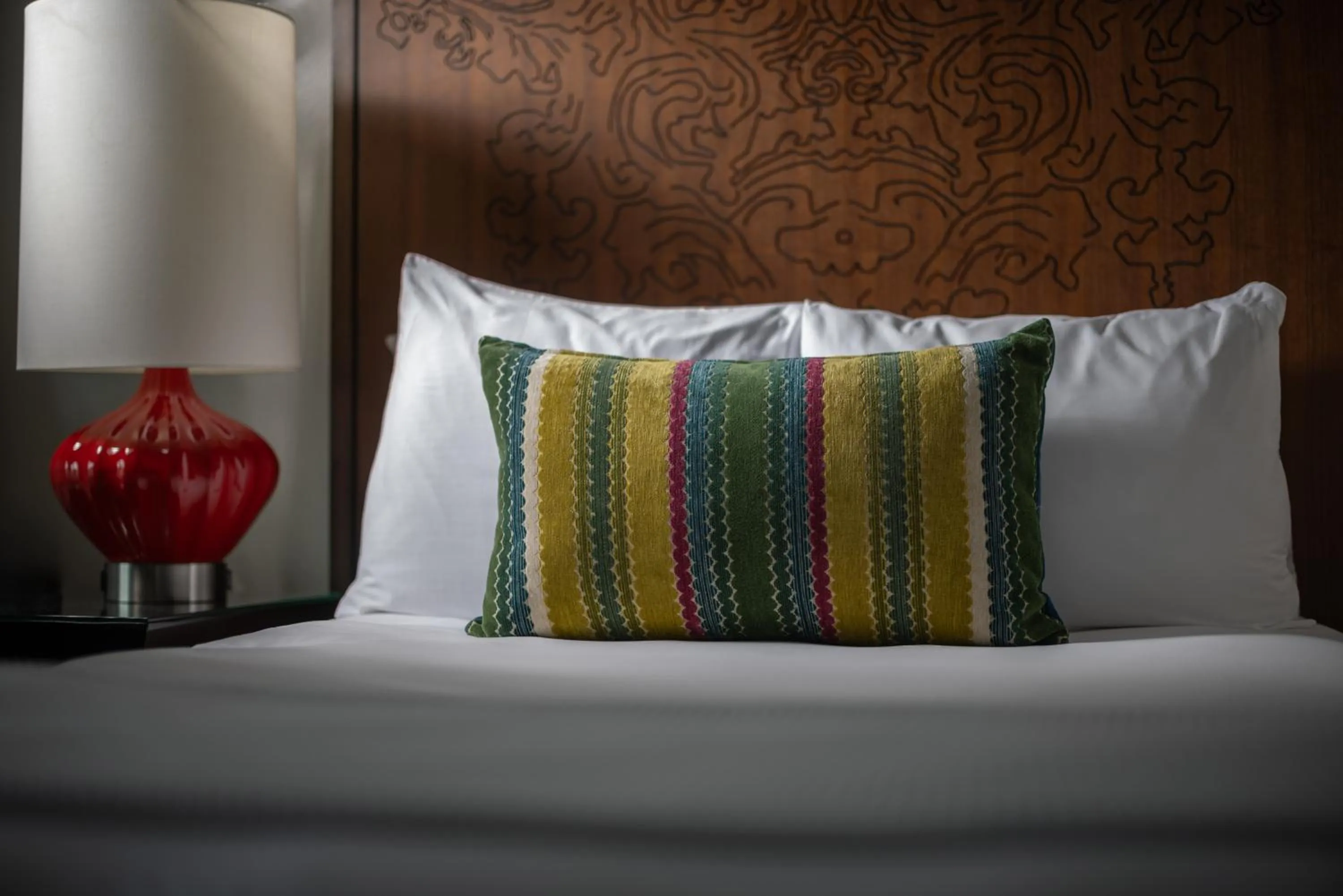 Bed in Hotel Contessa - Suites on the Riverwalk