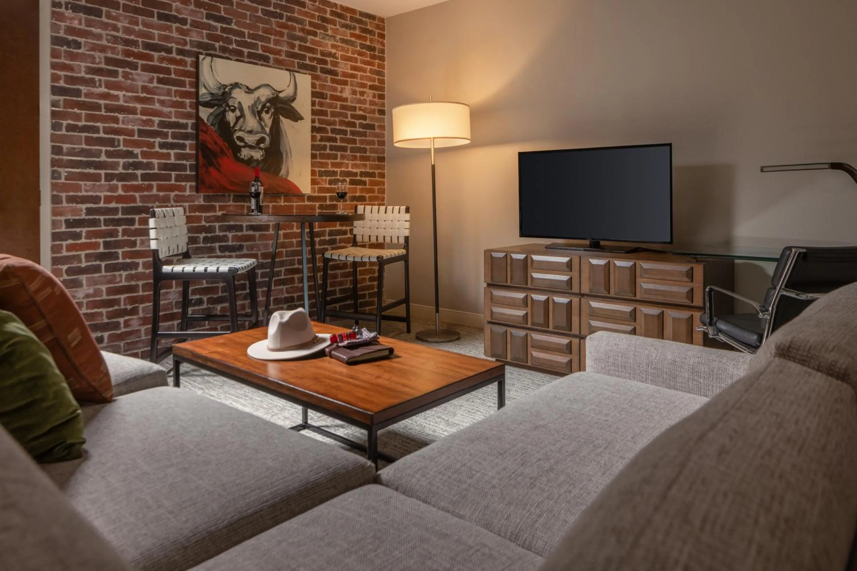 Living room in Hotel Contessa - Suites on the Riverwalk