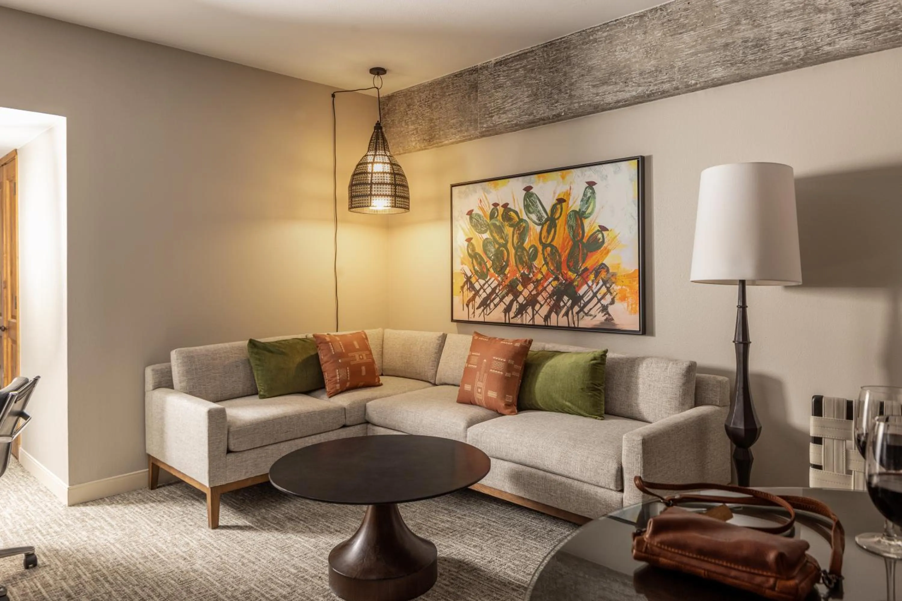 Living room in Hotel Contessa - Suites on the Riverwalk