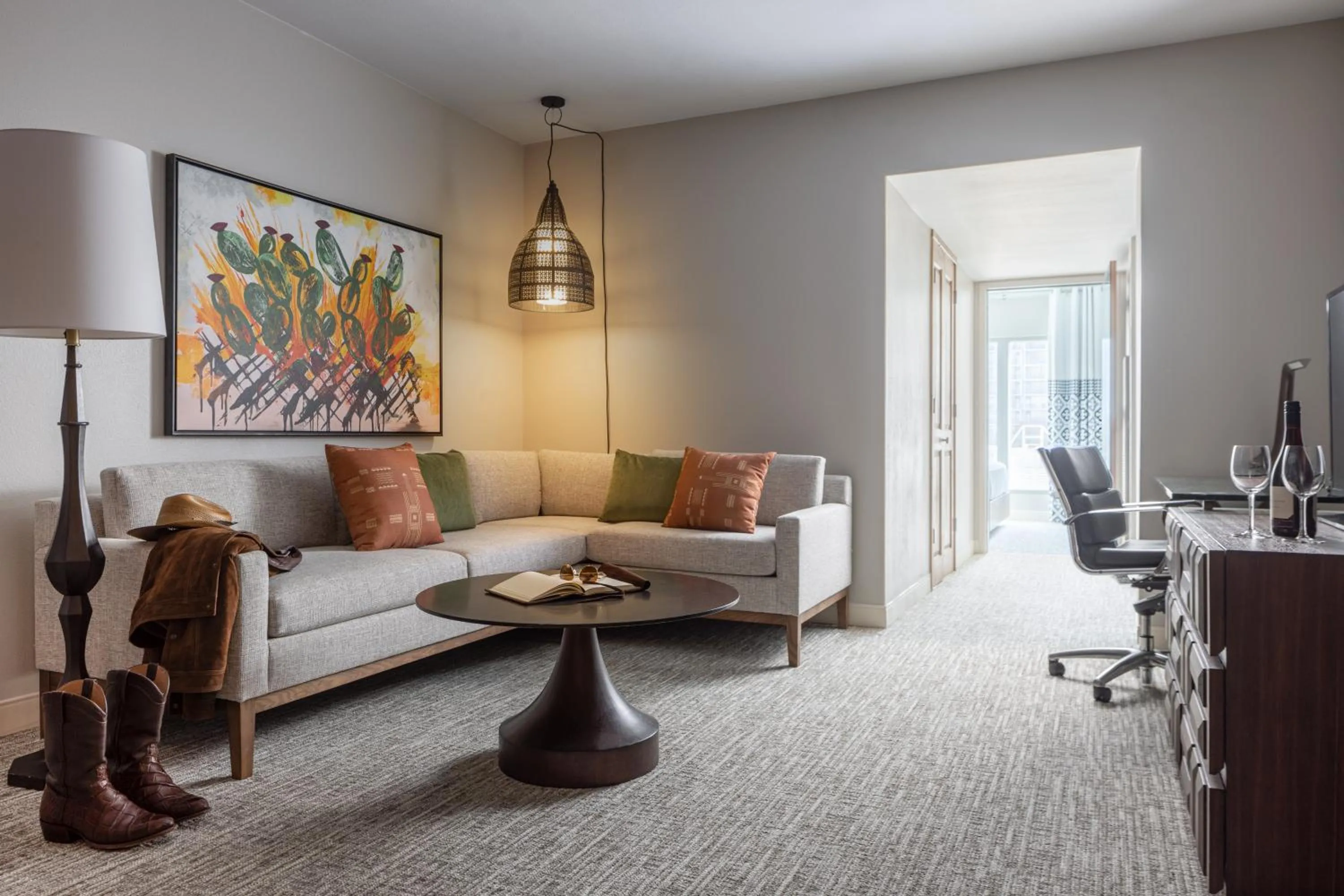 Living room in Hotel Contessa - Suites on the Riverwalk