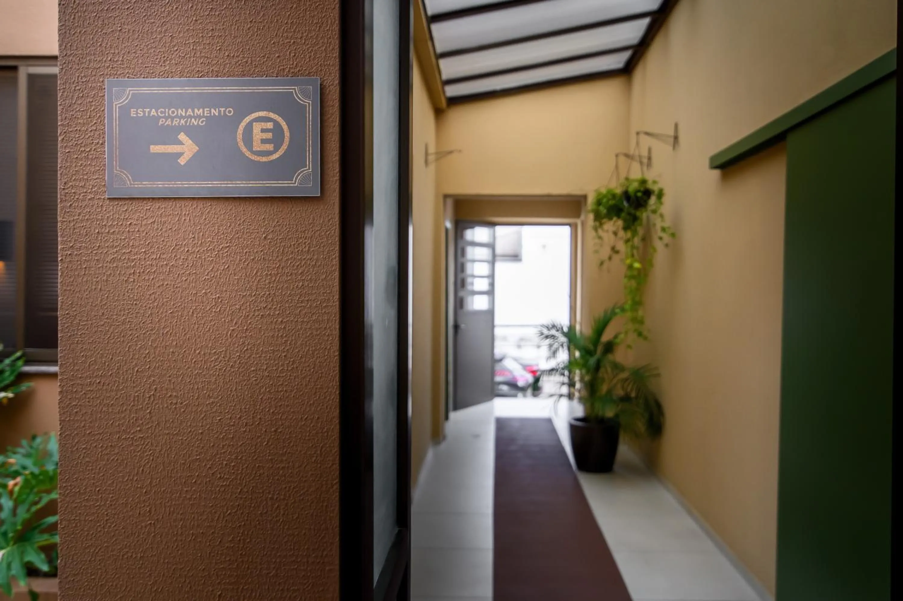 Logo/Certificate/Sign in Hotel Santa Cruz