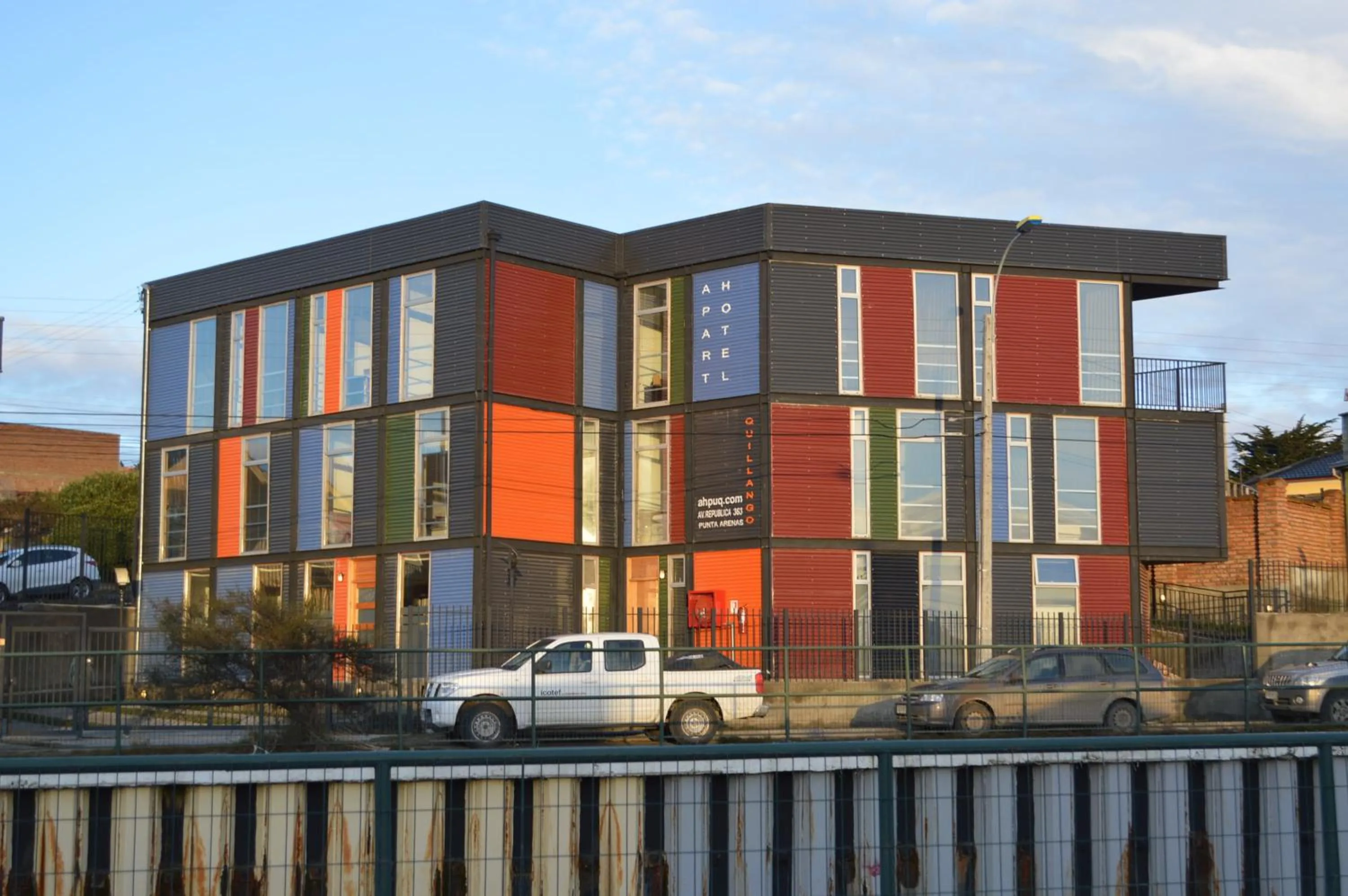 Facade/entrance in Apart Hotel Quillango