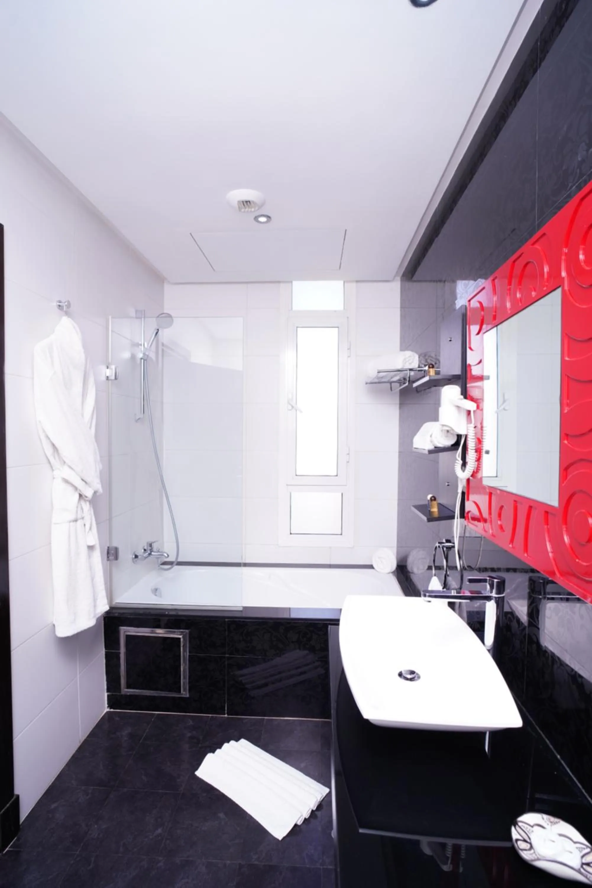 Shower in Hotel La Capitale