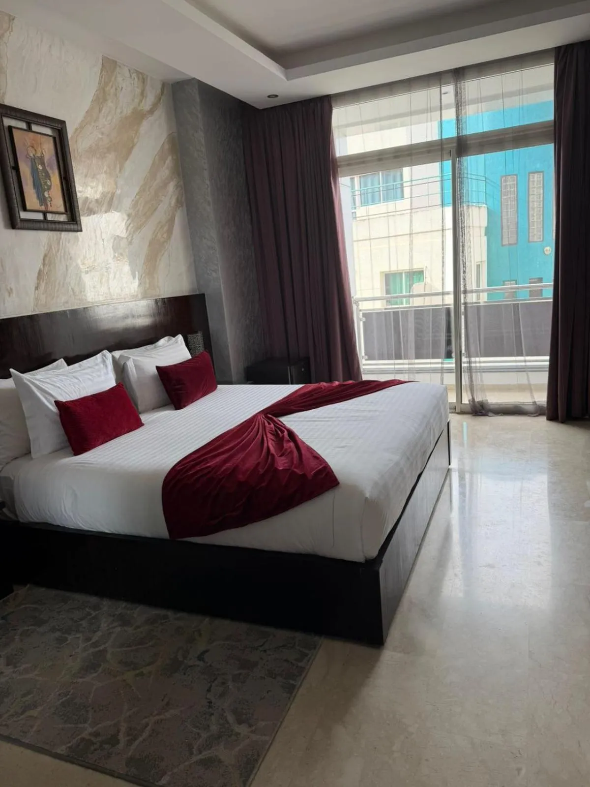 Bed in Hotel La Capitale