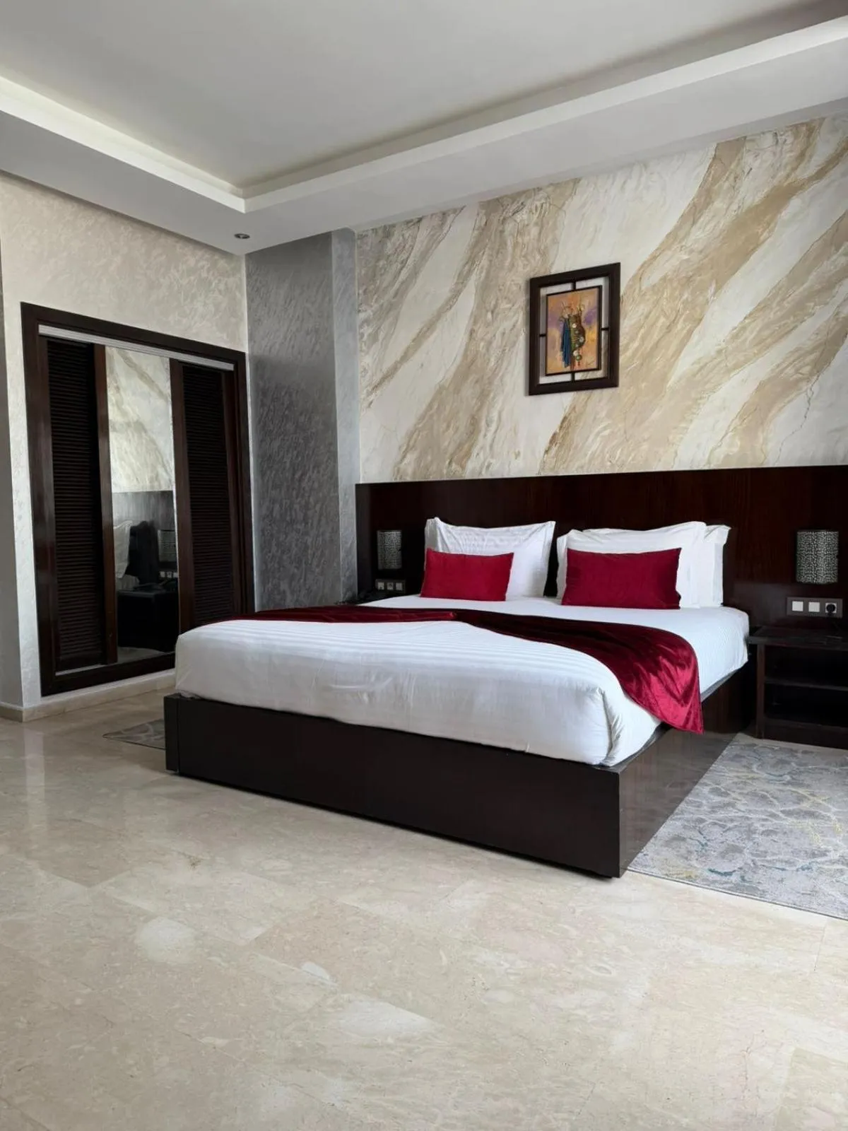 Bed in Hotel La Capitale